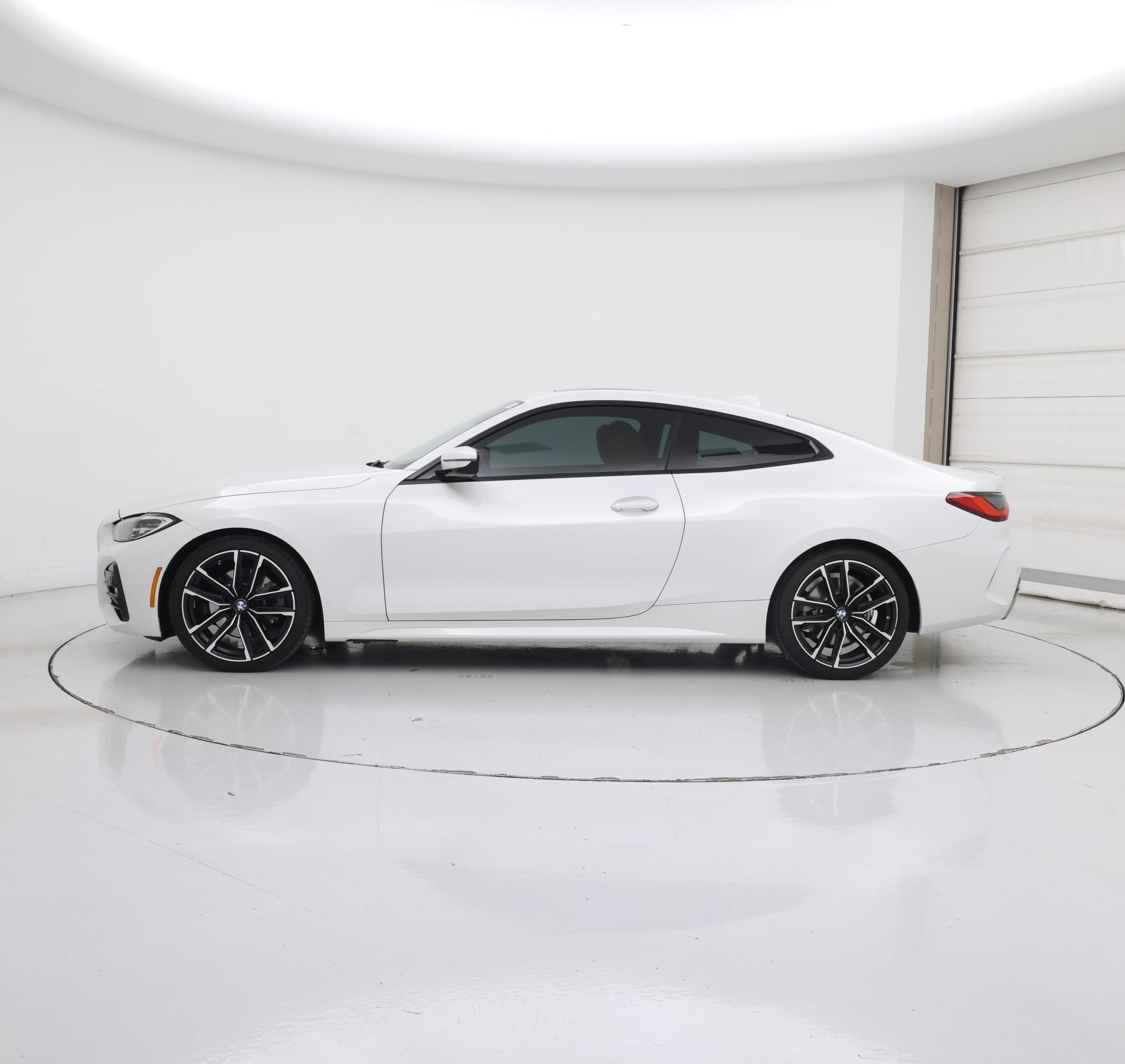 Thumbnail: 2023 BMW 4 Series - 3