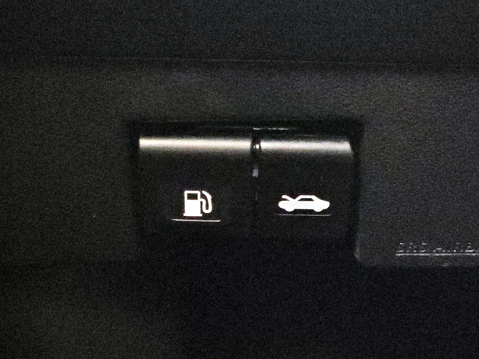2025 Nissan Versa Sedan SV - Photo 14
