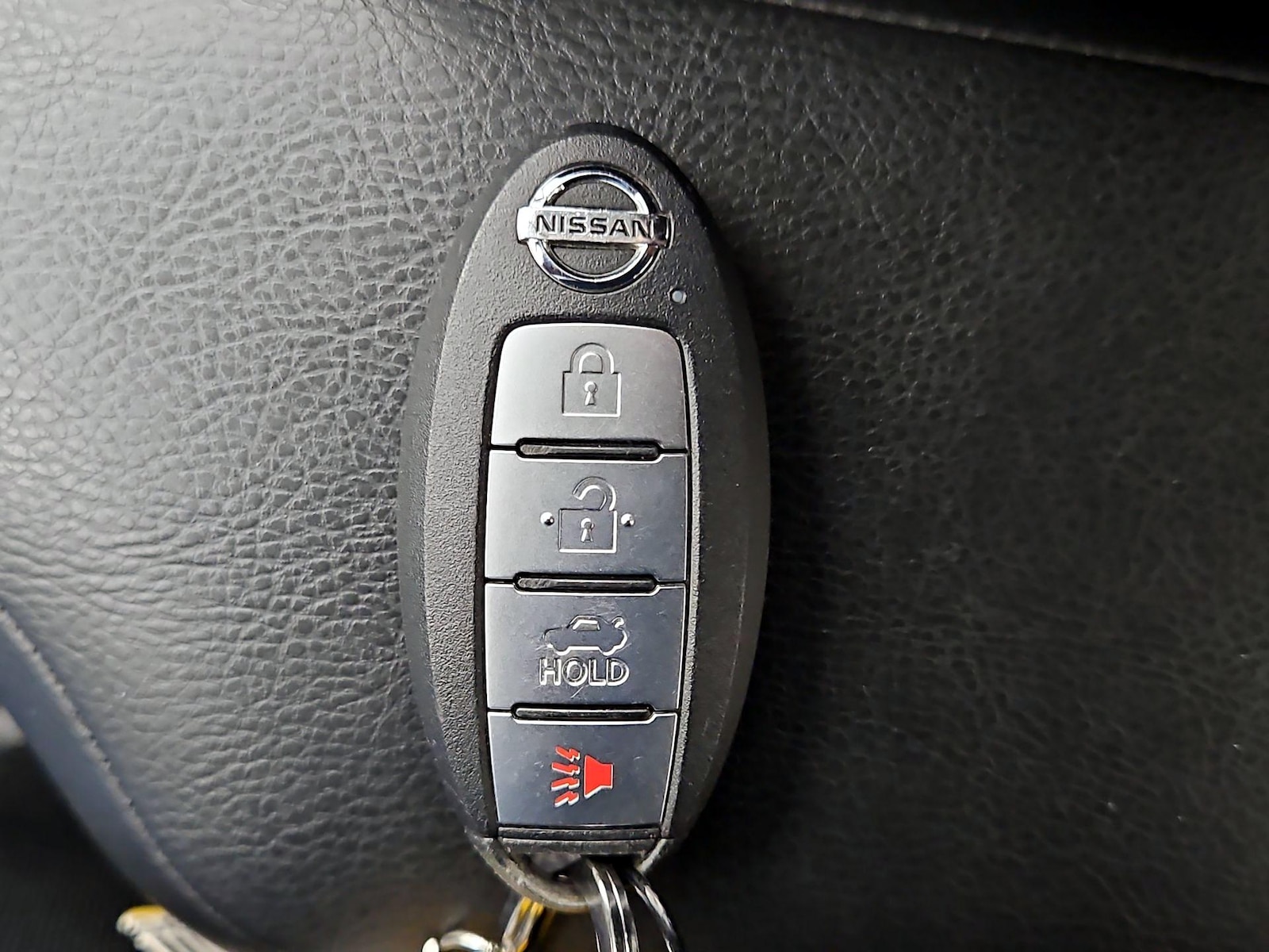 2025 Nissan Versa Sedan SV - Photo 23
