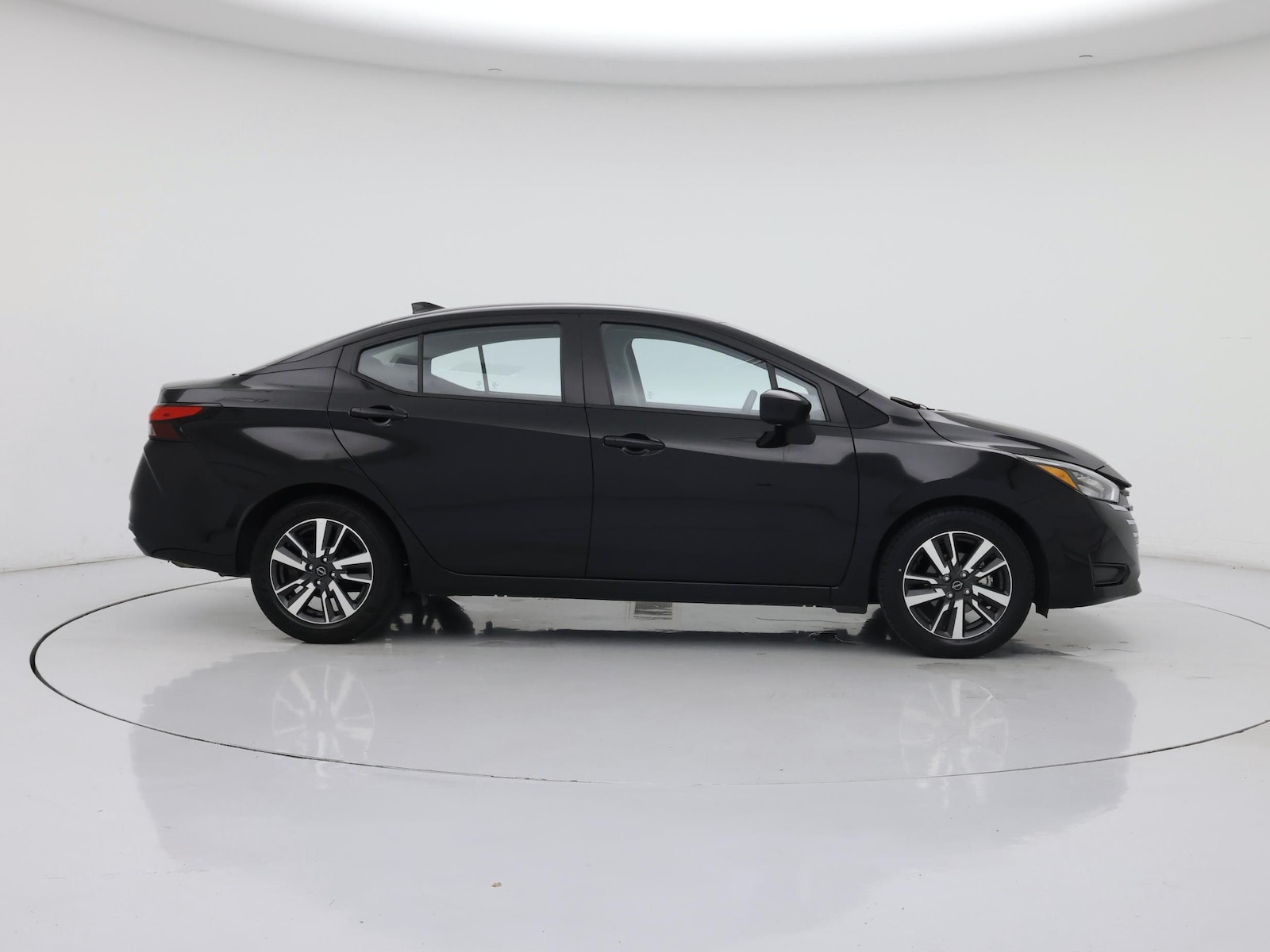 2025 Nissan Versa Sedan SV - Photo 8