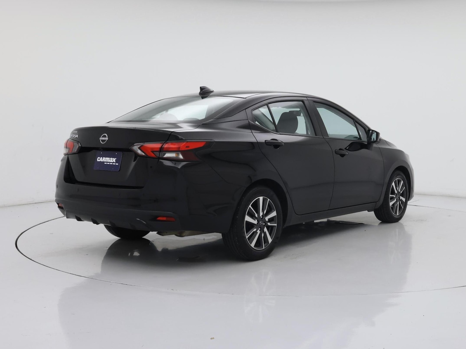 2025 Nissan Versa Sedan SV - Photo 9