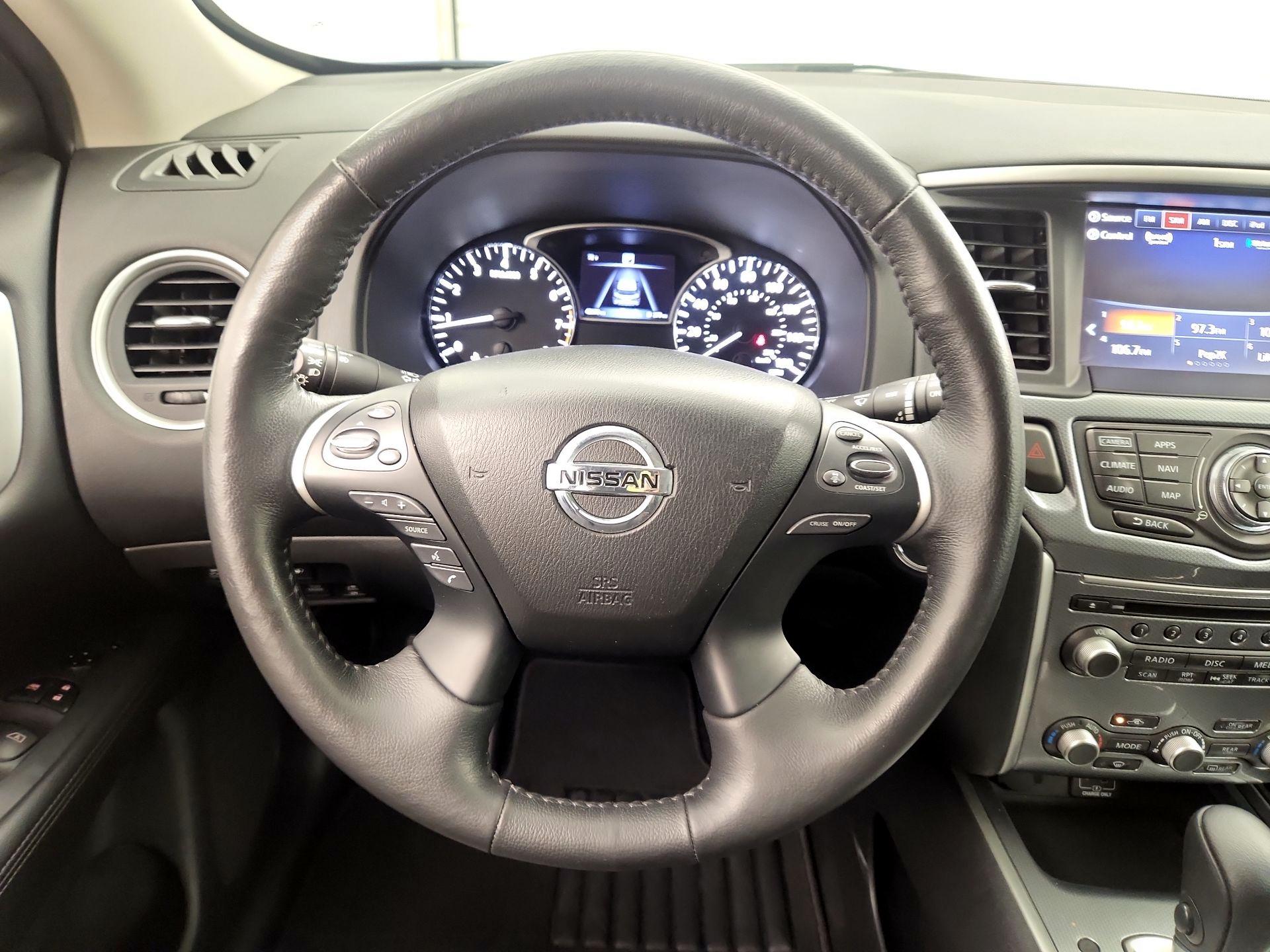 Thumbnail: 2019 Nissan Pathfinder - 10