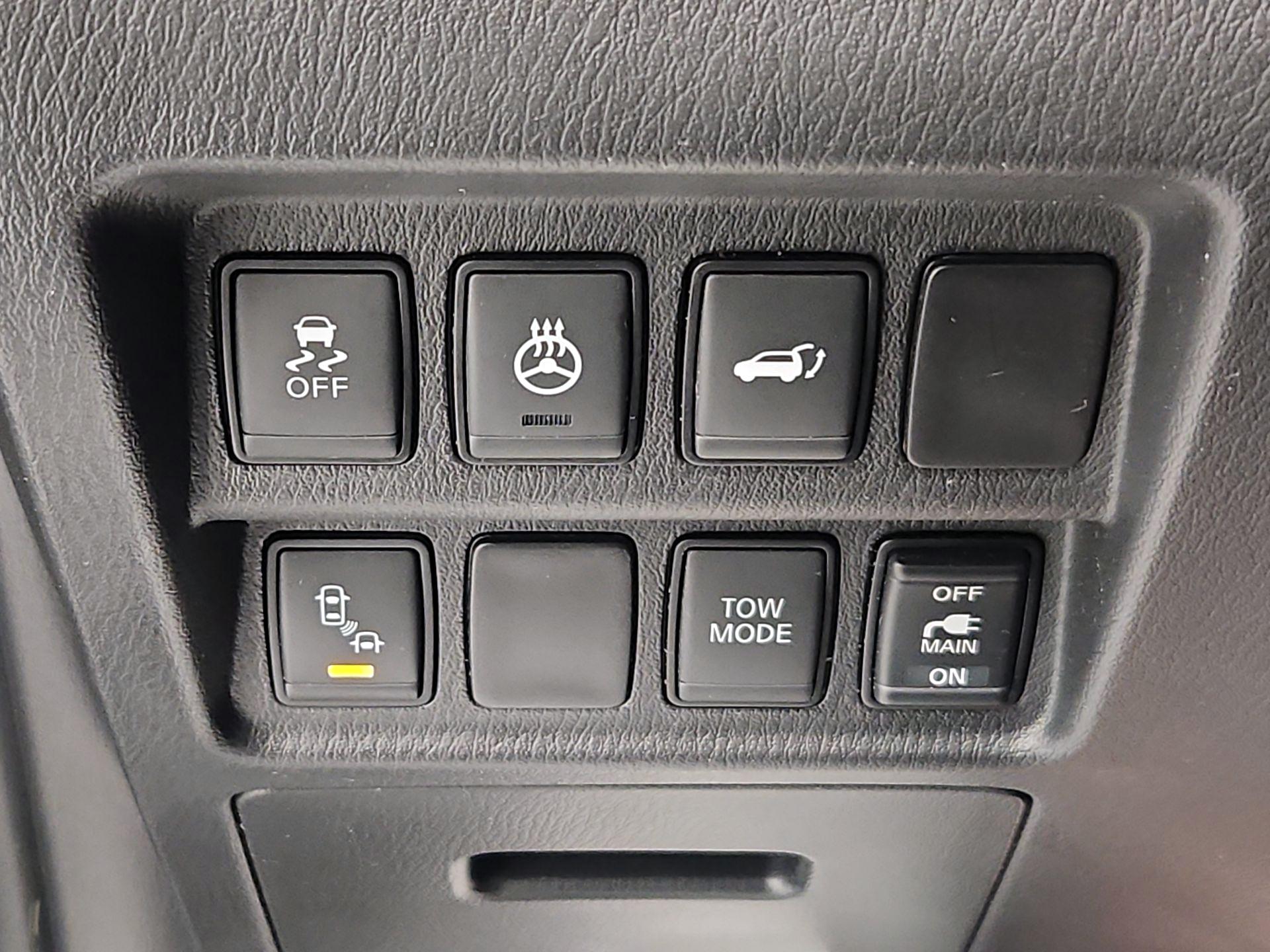 Thumbnail: 2019 Nissan Pathfinder - 13