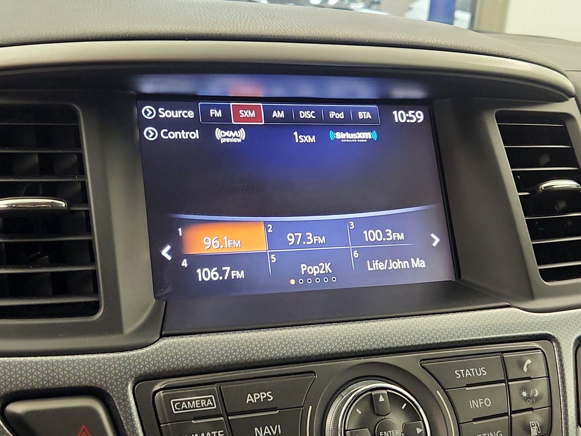 Thumbnail: 2019 Nissan Pathfinder - 16