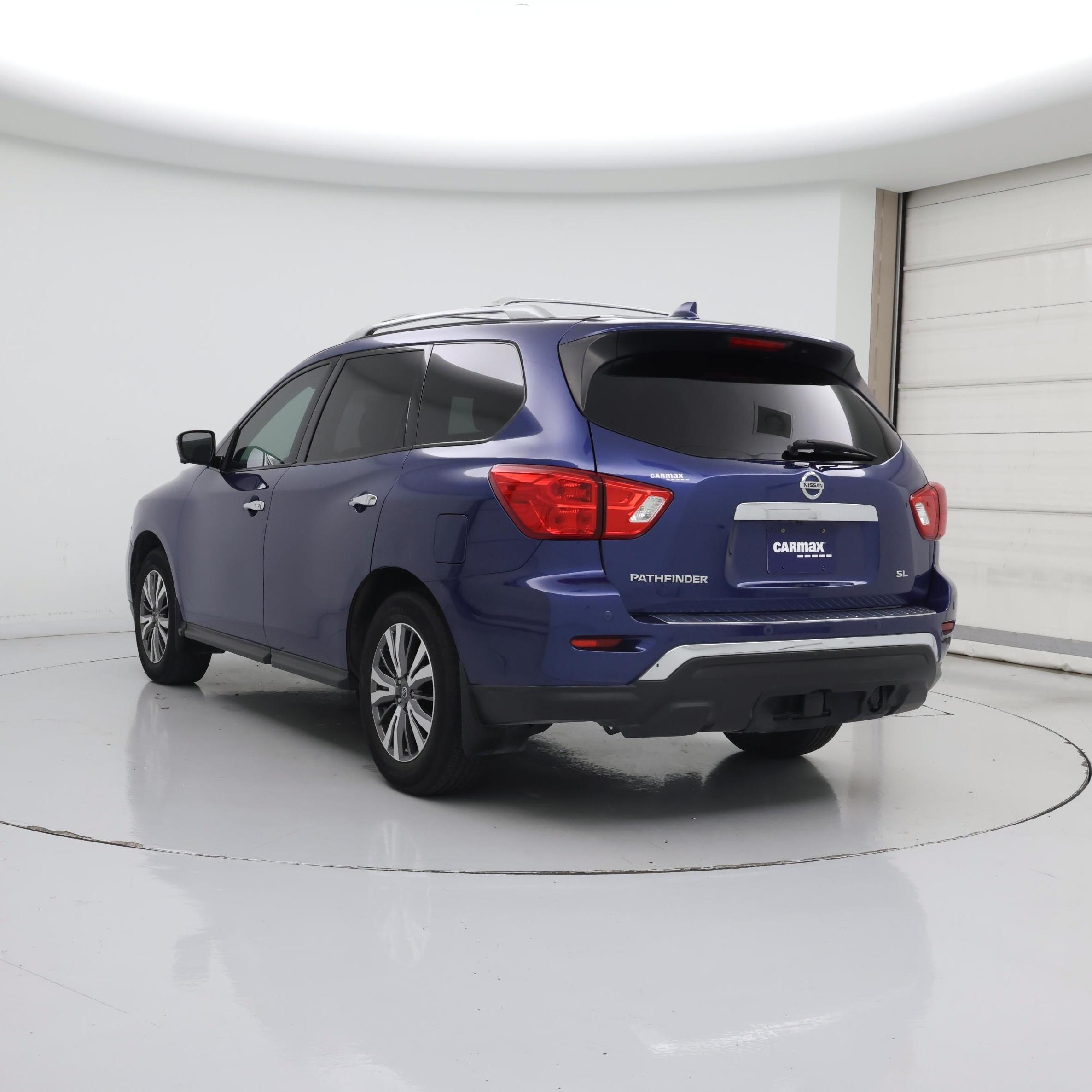 Thumbnail: 2019 Nissan Pathfinder - 2