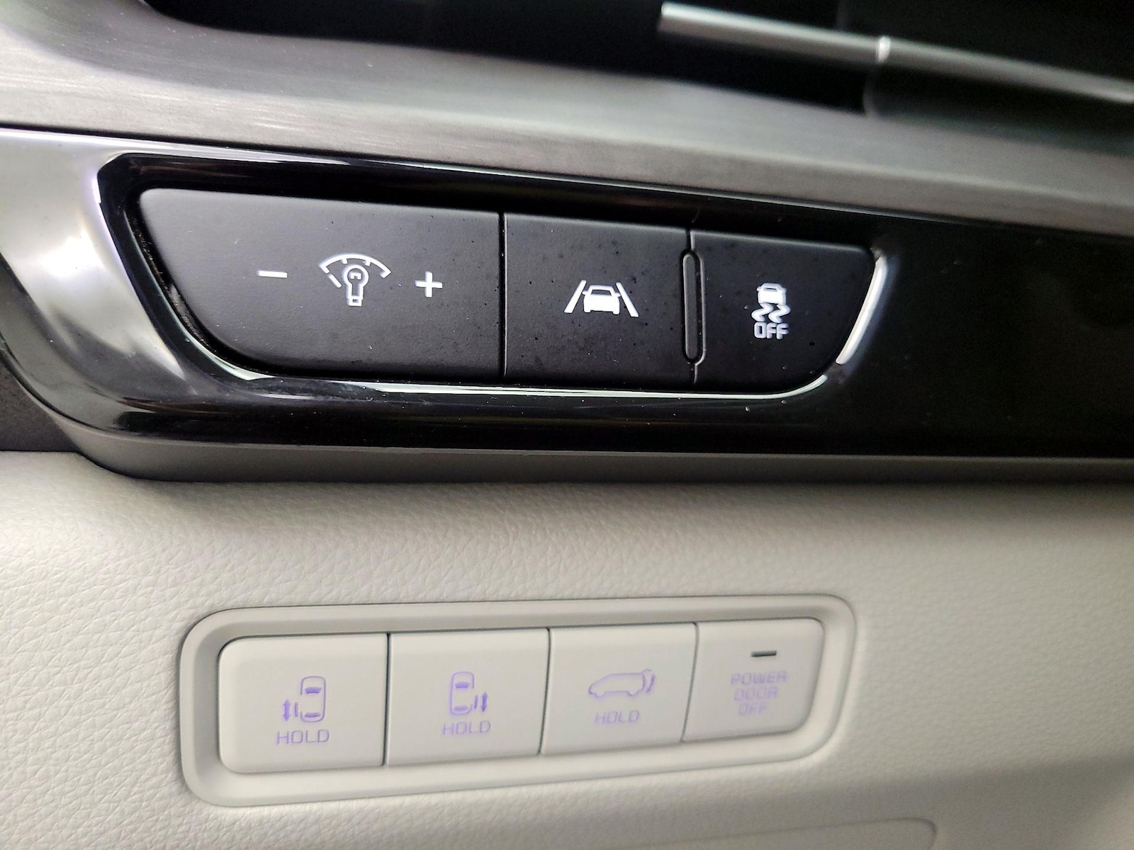 2024 Kia Carnival EX - Photo 14