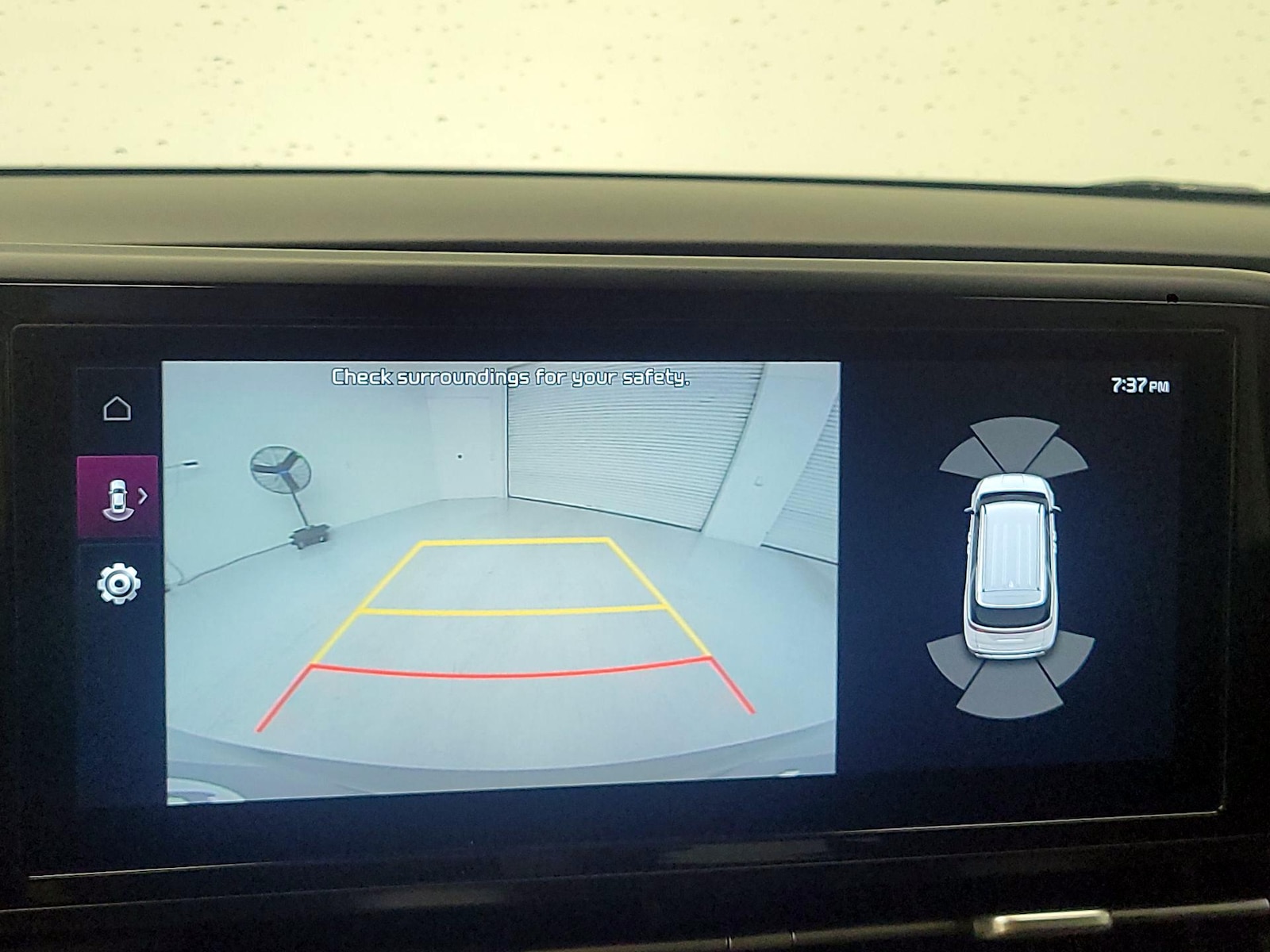 2024 Kia Carnival EX - Photo 16