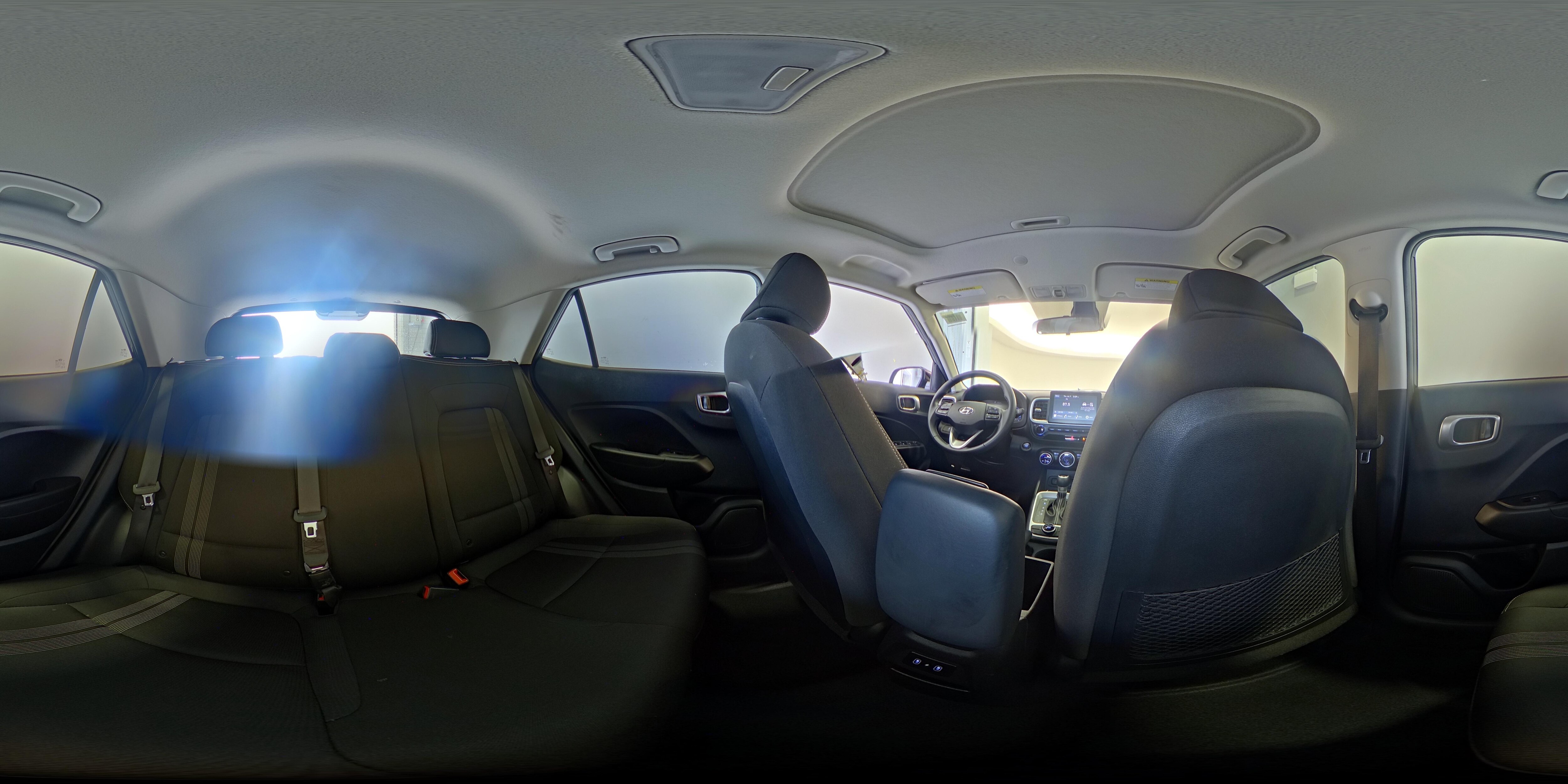 2024 Hyundai Venue SEL - Photo 25