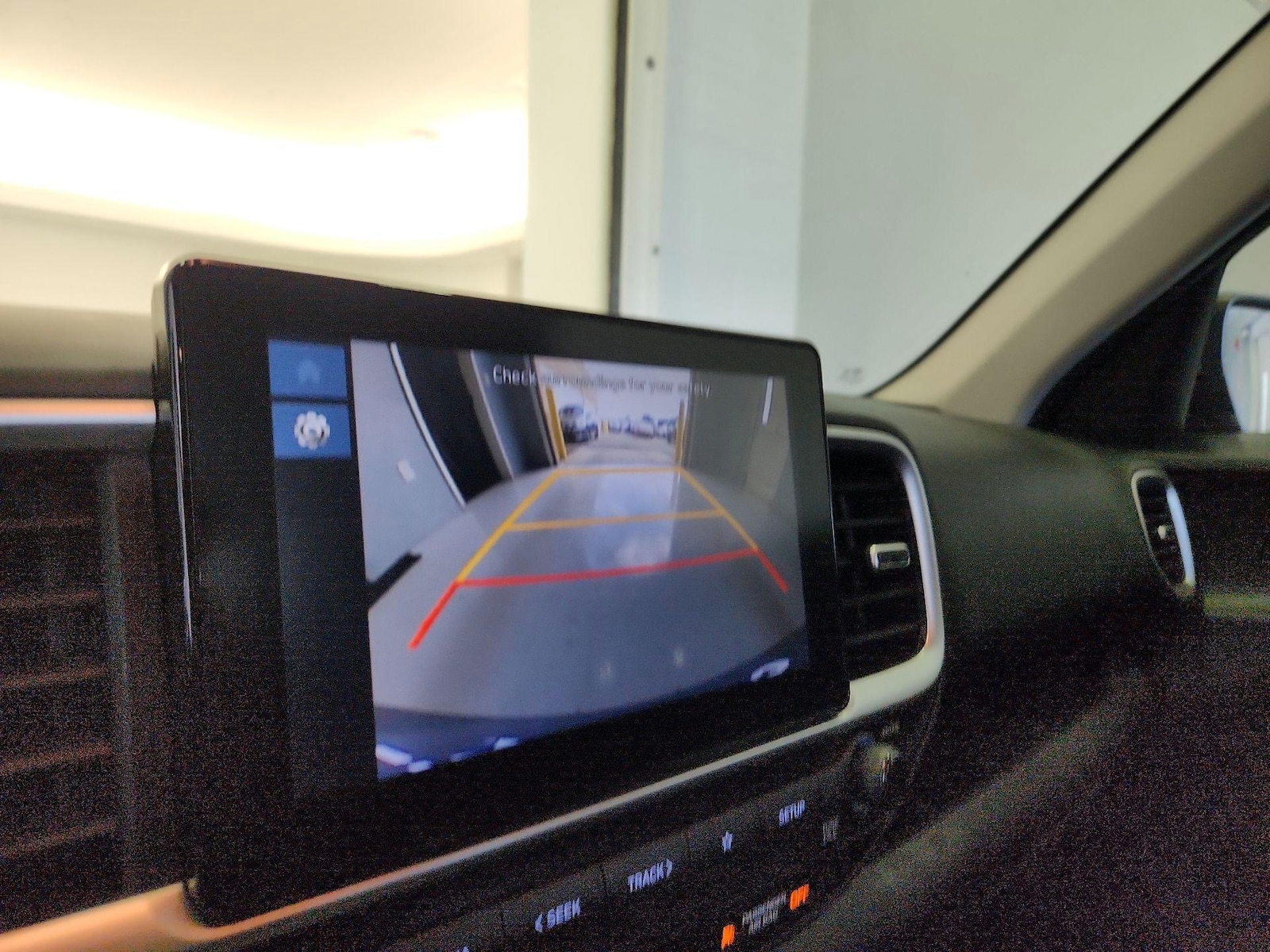 2024 Hyundai Venue SEL - Photo 15