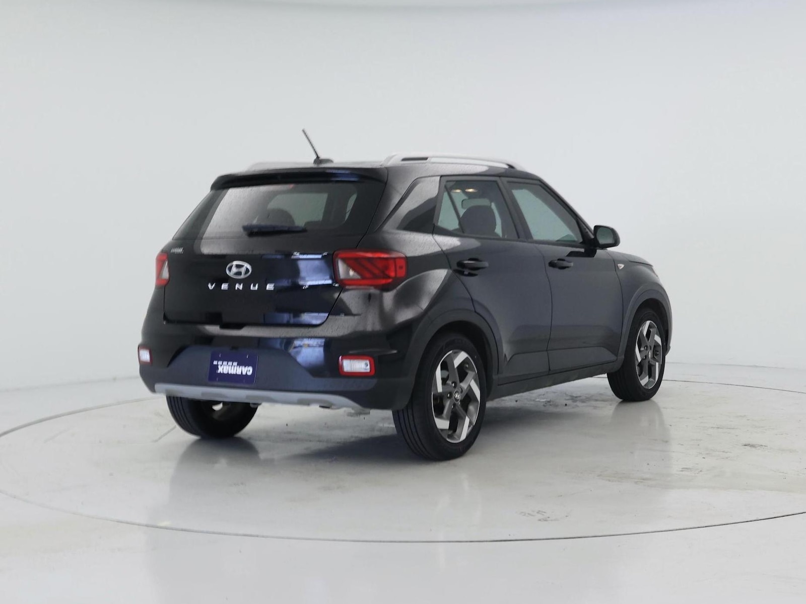 2024 Hyundai Venue SEL - Photo 9