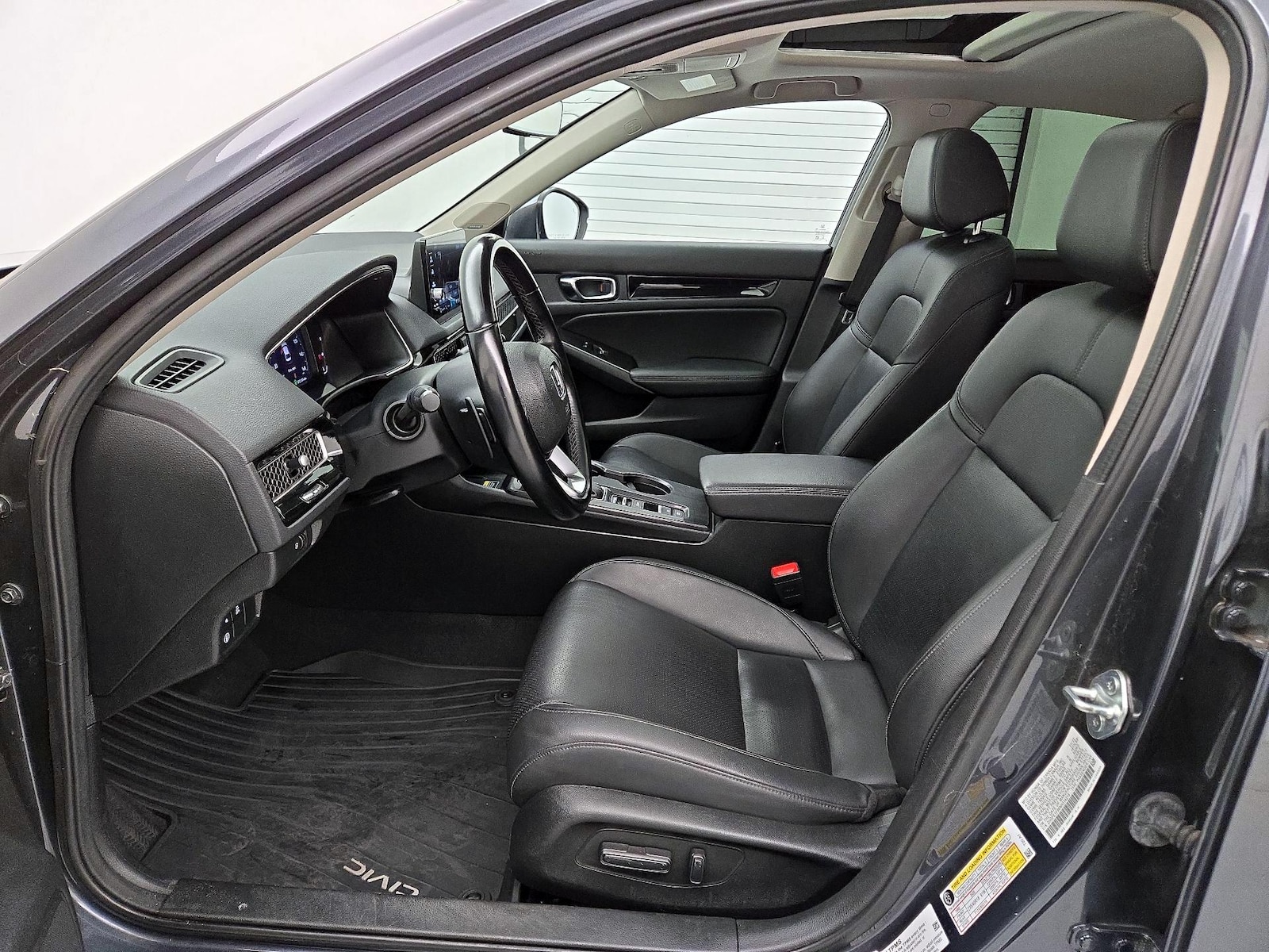 2022 Honda Civic Touring - Photo 12