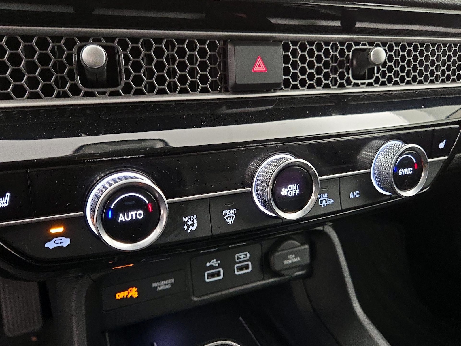 2022 Honda Civic Touring - Photo 17