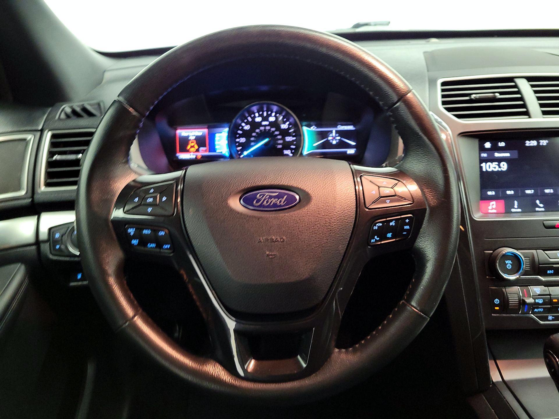 Thumbnail: 2019 Ford Explorer - 10