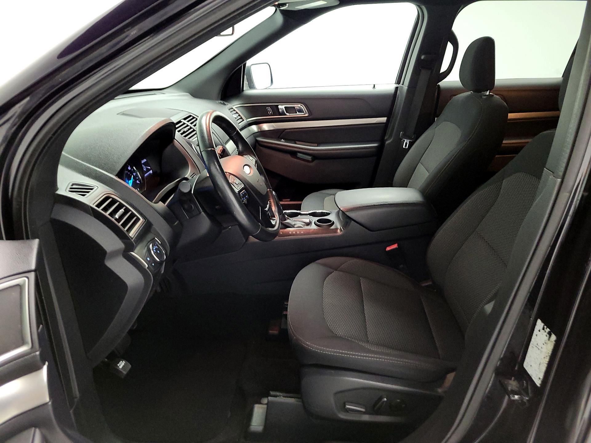 Thumbnail: 2019 Ford Explorer - 11