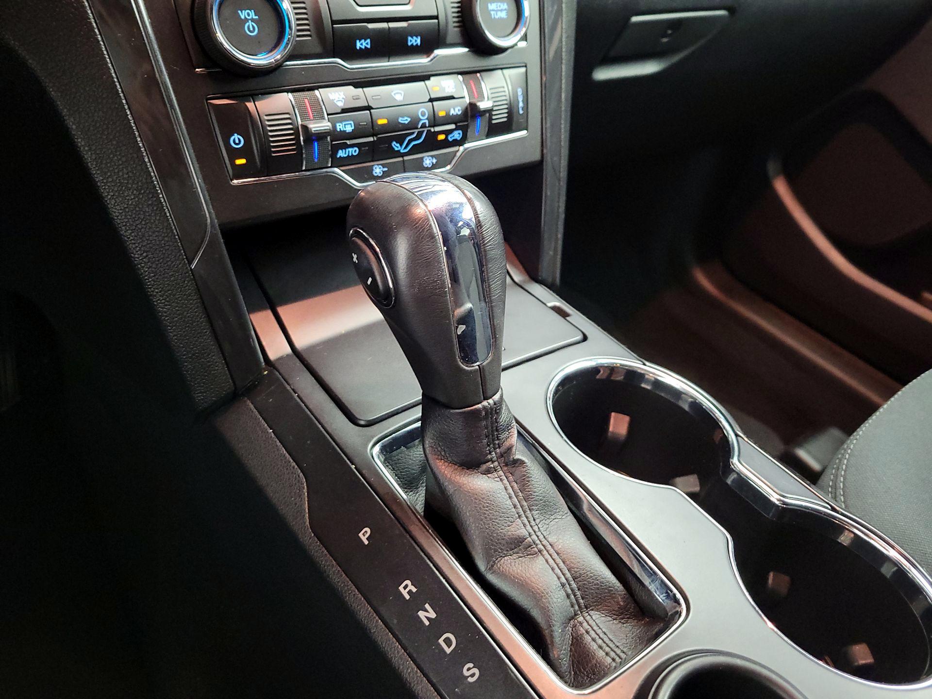 Thumbnail: 2019 Ford Explorer - 15