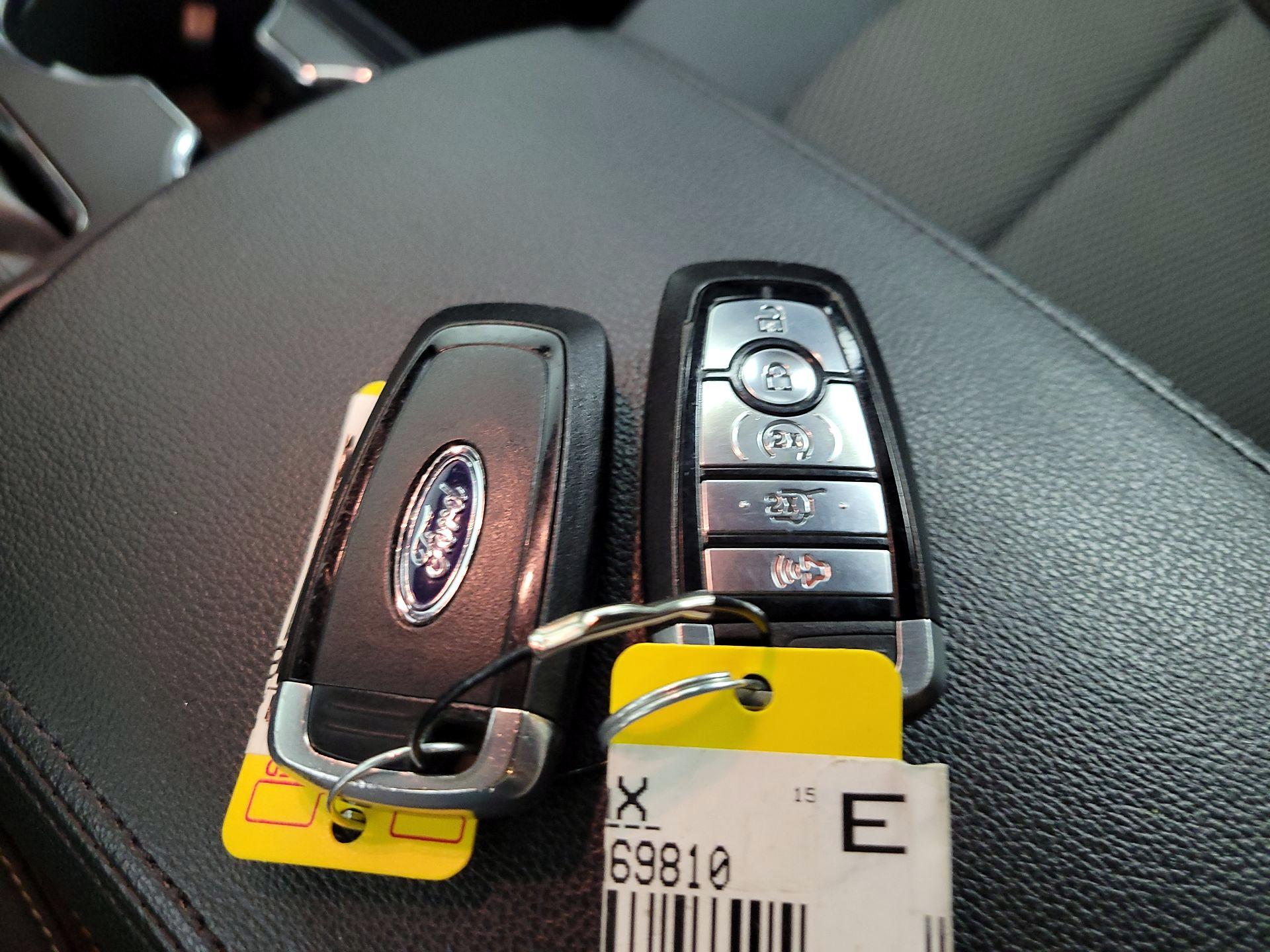 Thumbnail: 2019 Ford Explorer - 18