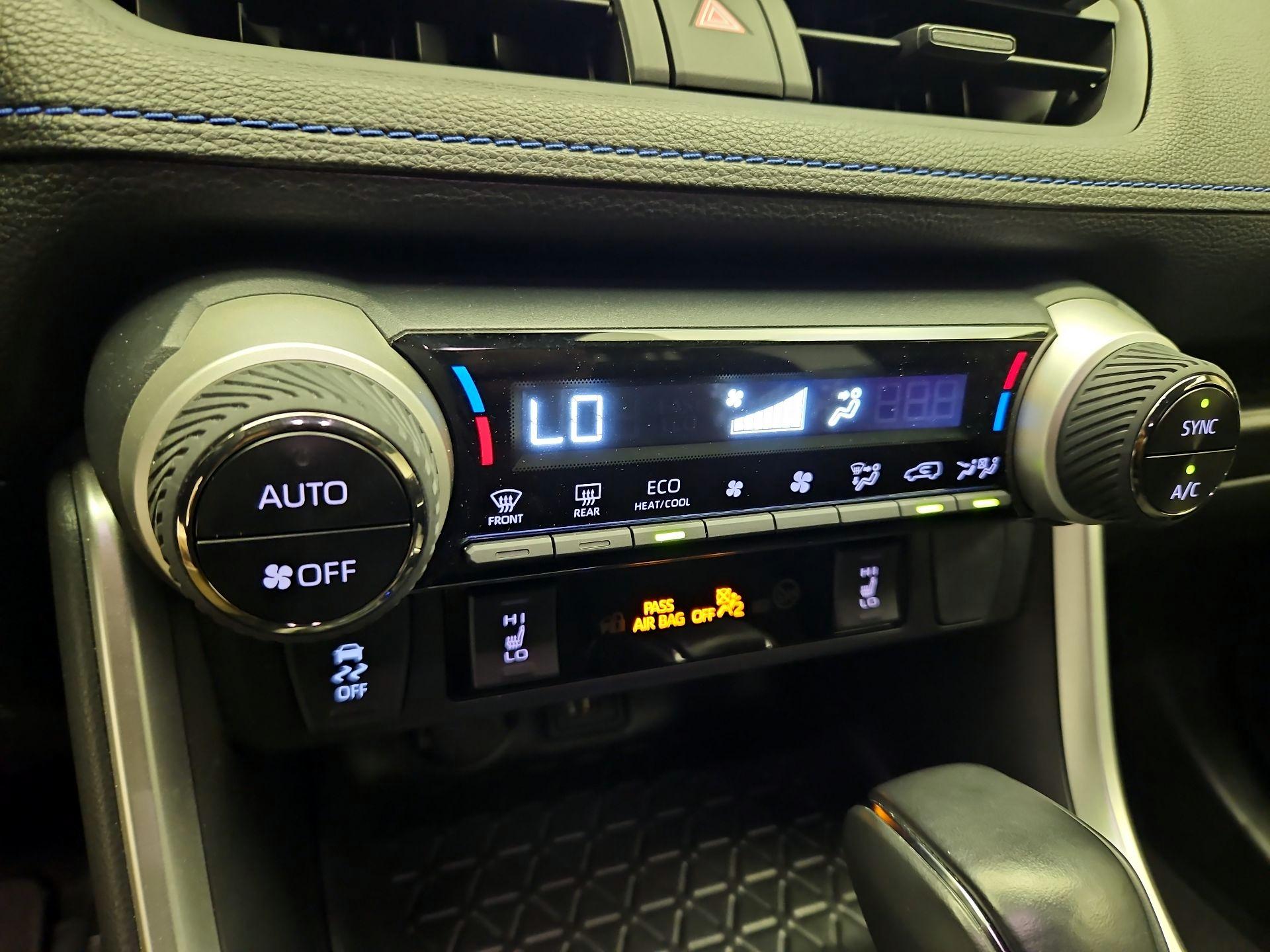 Thumbnail: 2023 Toyota RAV4 - 16