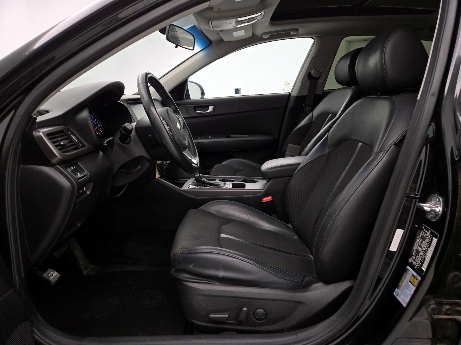 2018 Kia Optima S - Photo 12