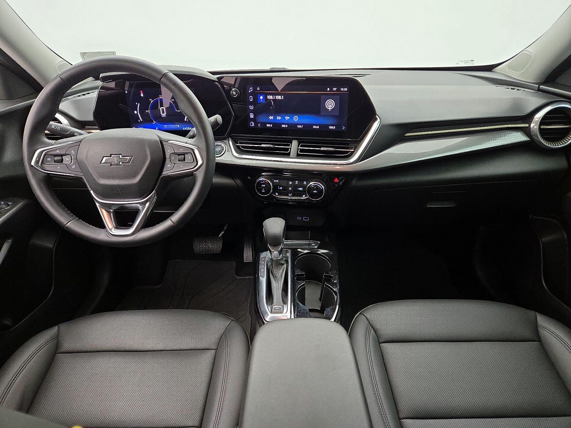 Thumbnail: 2024 Chevrolet Trax - 9