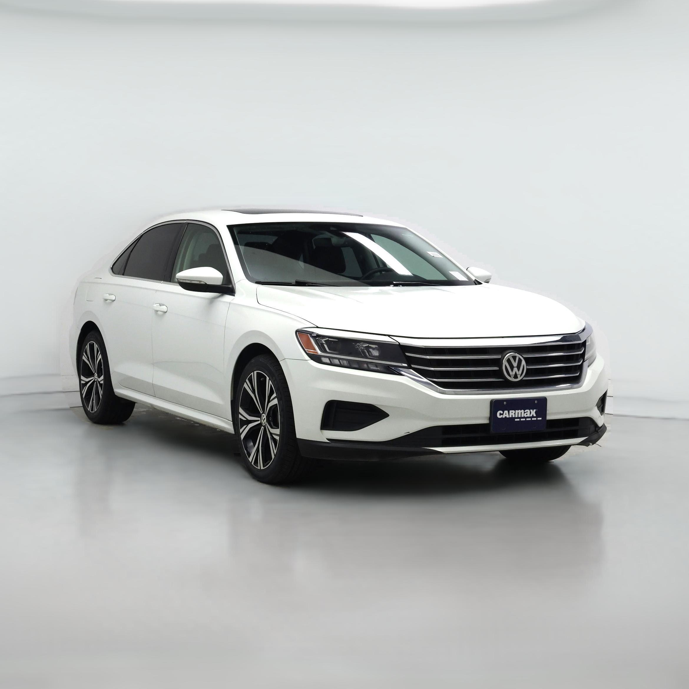 Thumbnail: 2022 Volkswagen Passat - 1