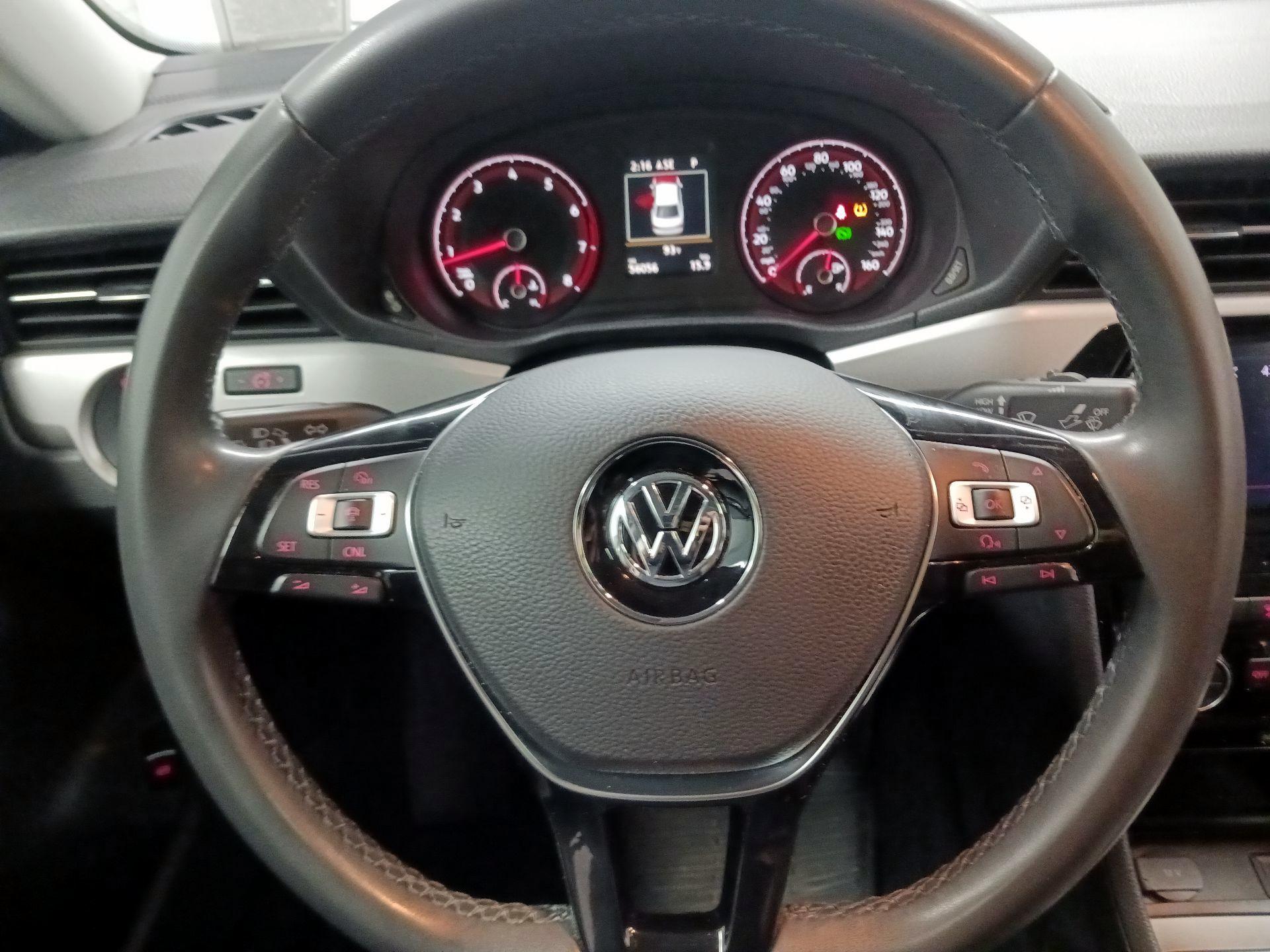 Thumbnail: 2022 Volkswagen Passat - 10