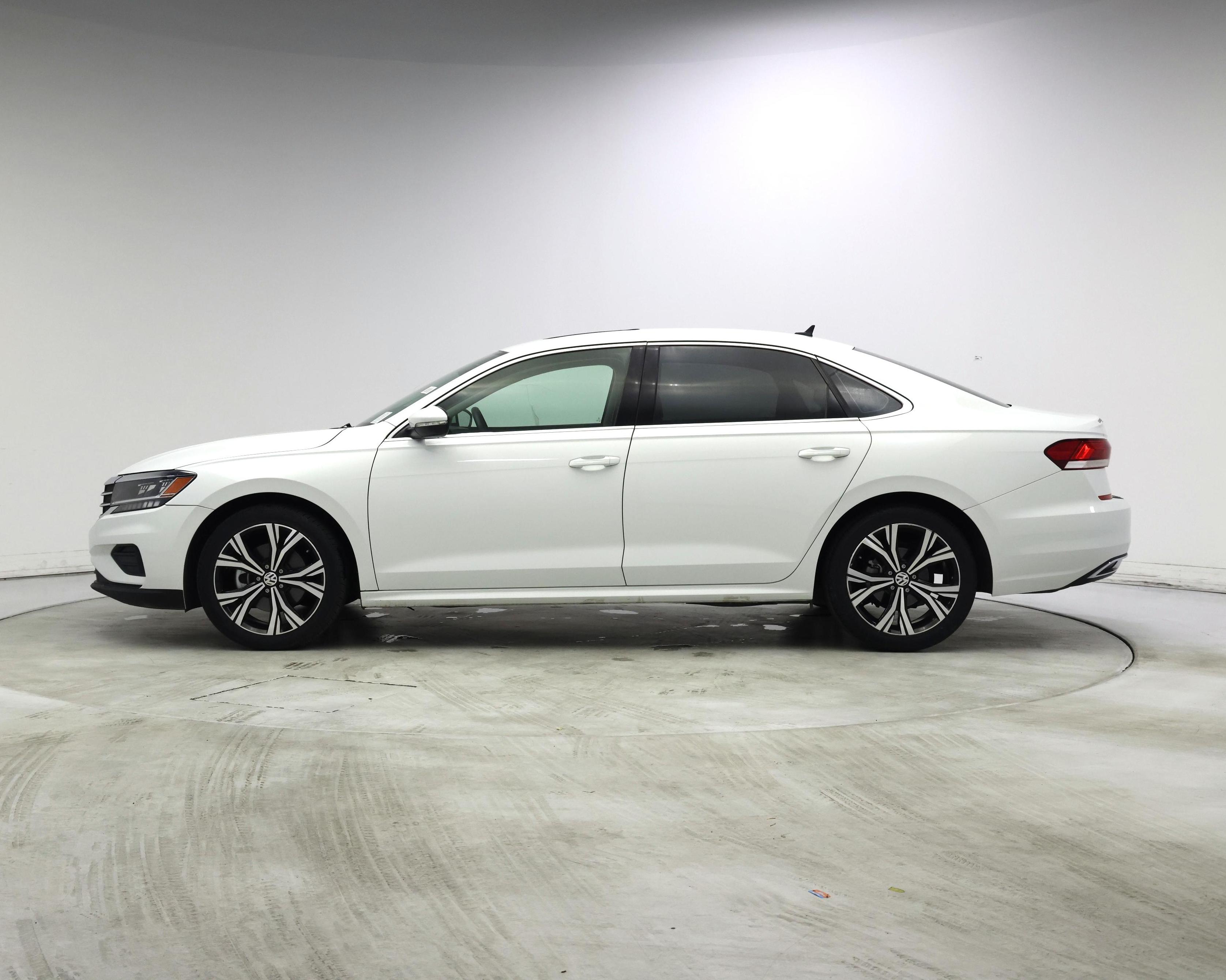 Thumbnail: 2022 Volkswagen Passat - 3