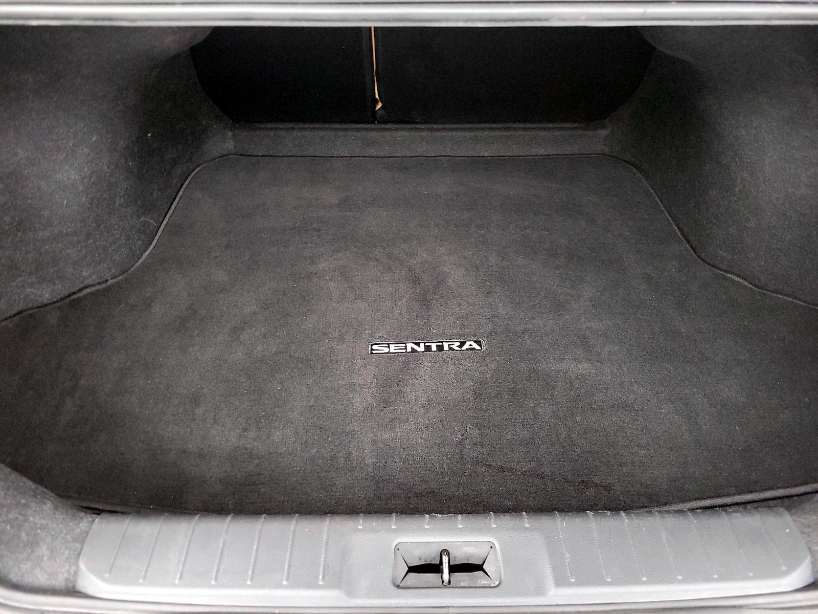 2024 Nissan Sentra SV - Photo 22