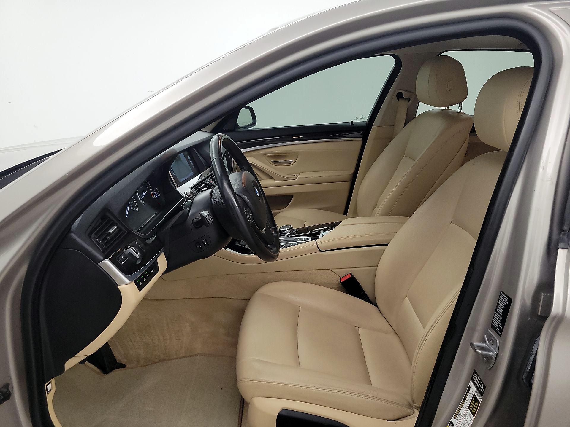Thumbnail: 2015 BMW 5 Series - 11