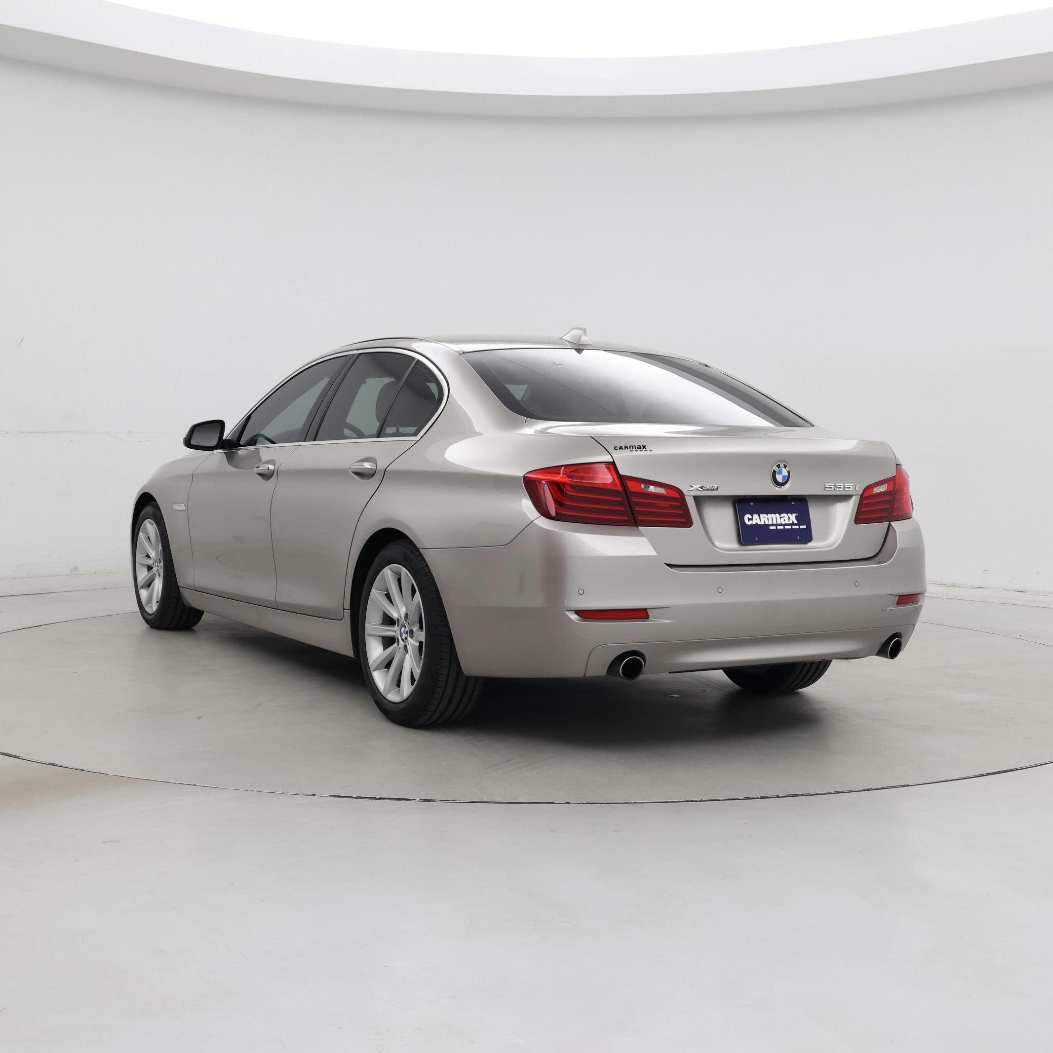 Thumbnail: 2015 BMW 5 Series - 2