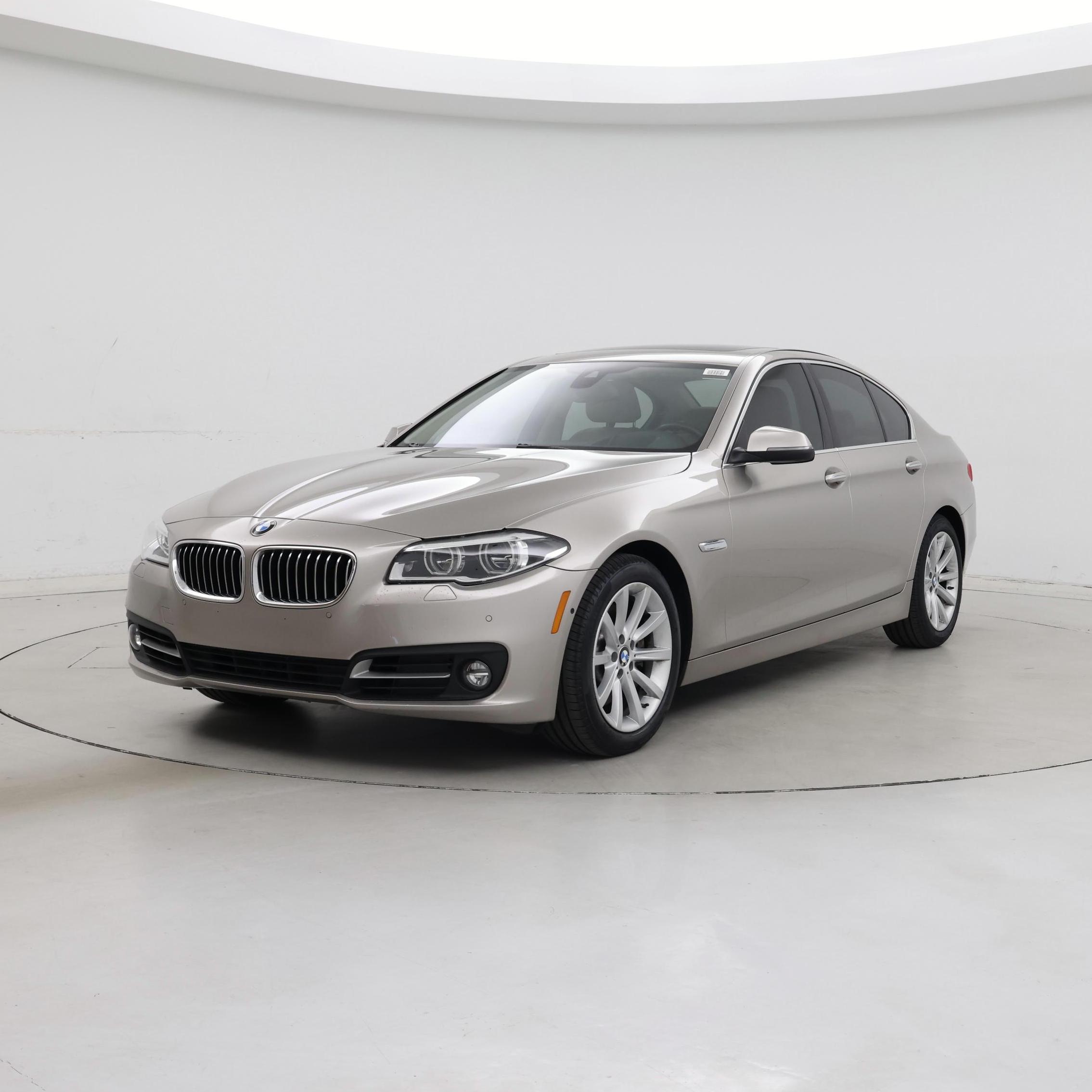 Thumbnail: 2015 BMW 5 Series - 4