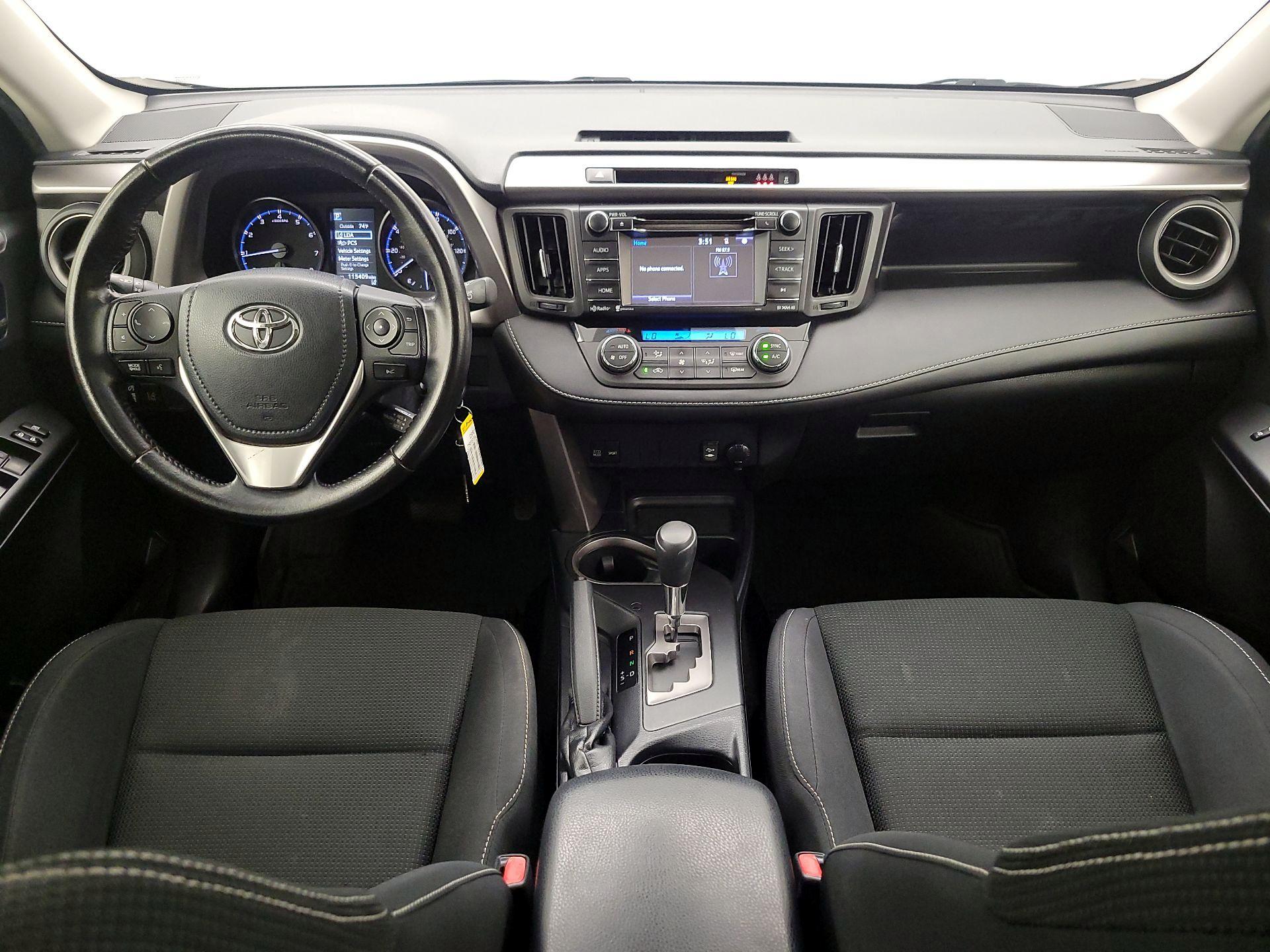 Thumbnail: 2017 Toyota RAV4 - 9