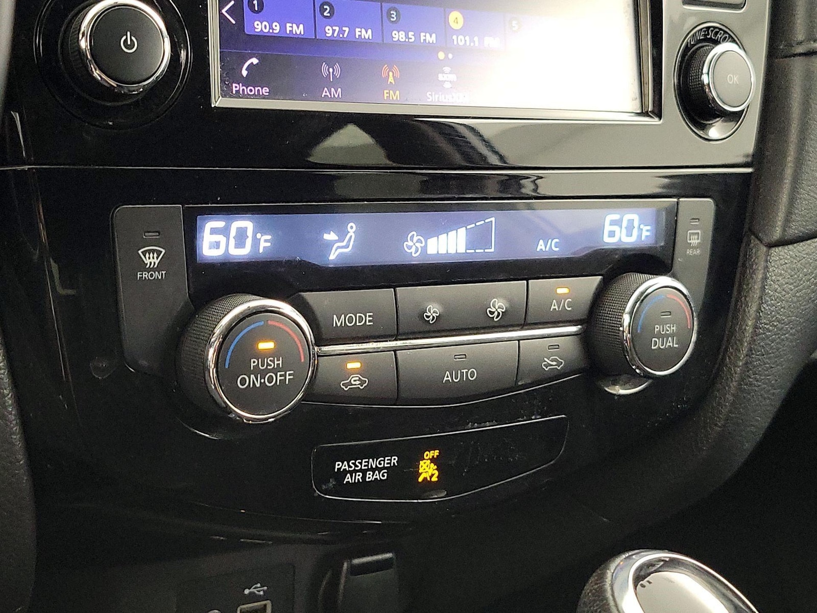 2018 Nissan Rogue SV - Photo 15