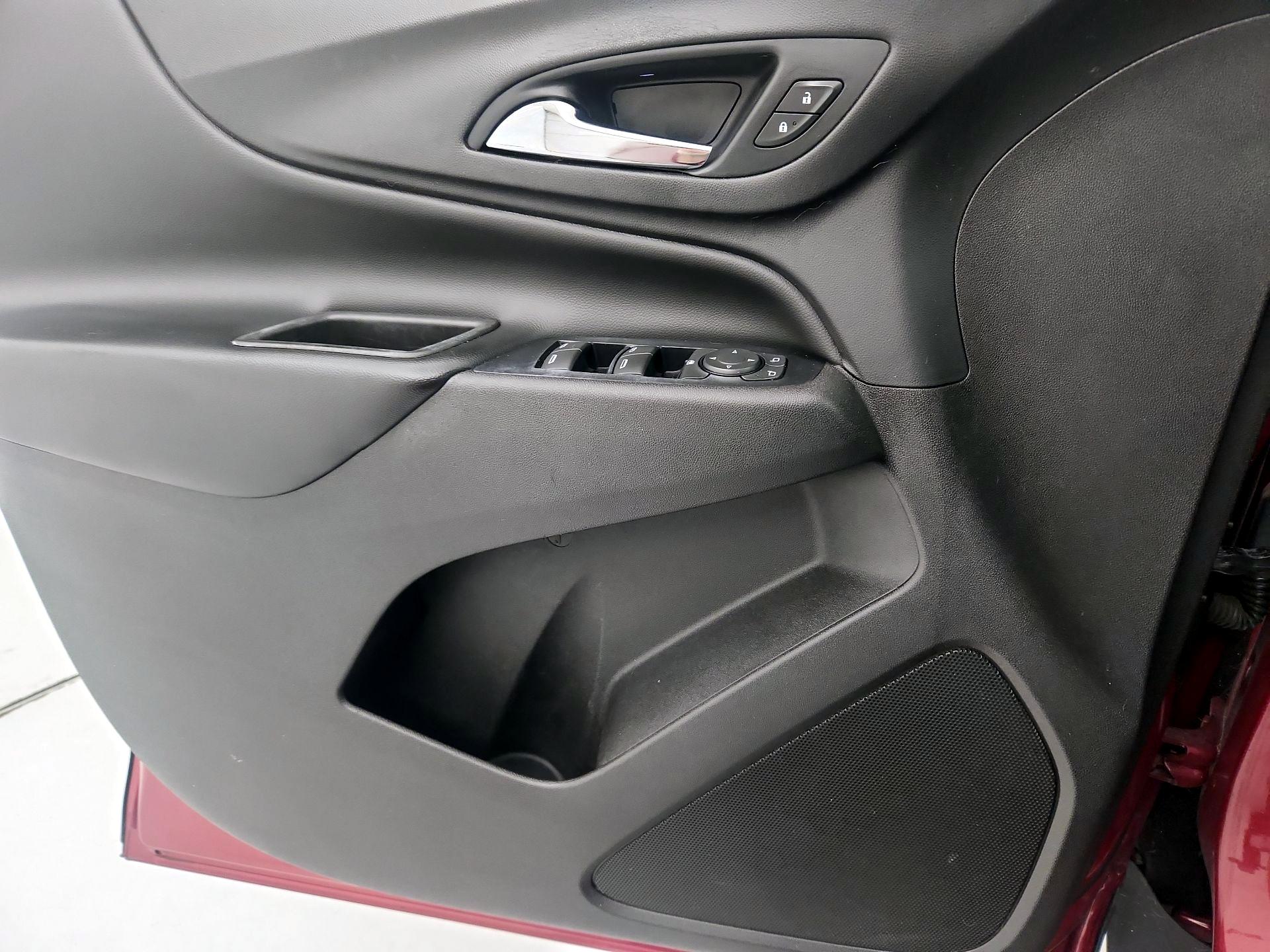 Thumbnail: 2018 Chevrolet Equinox - 12