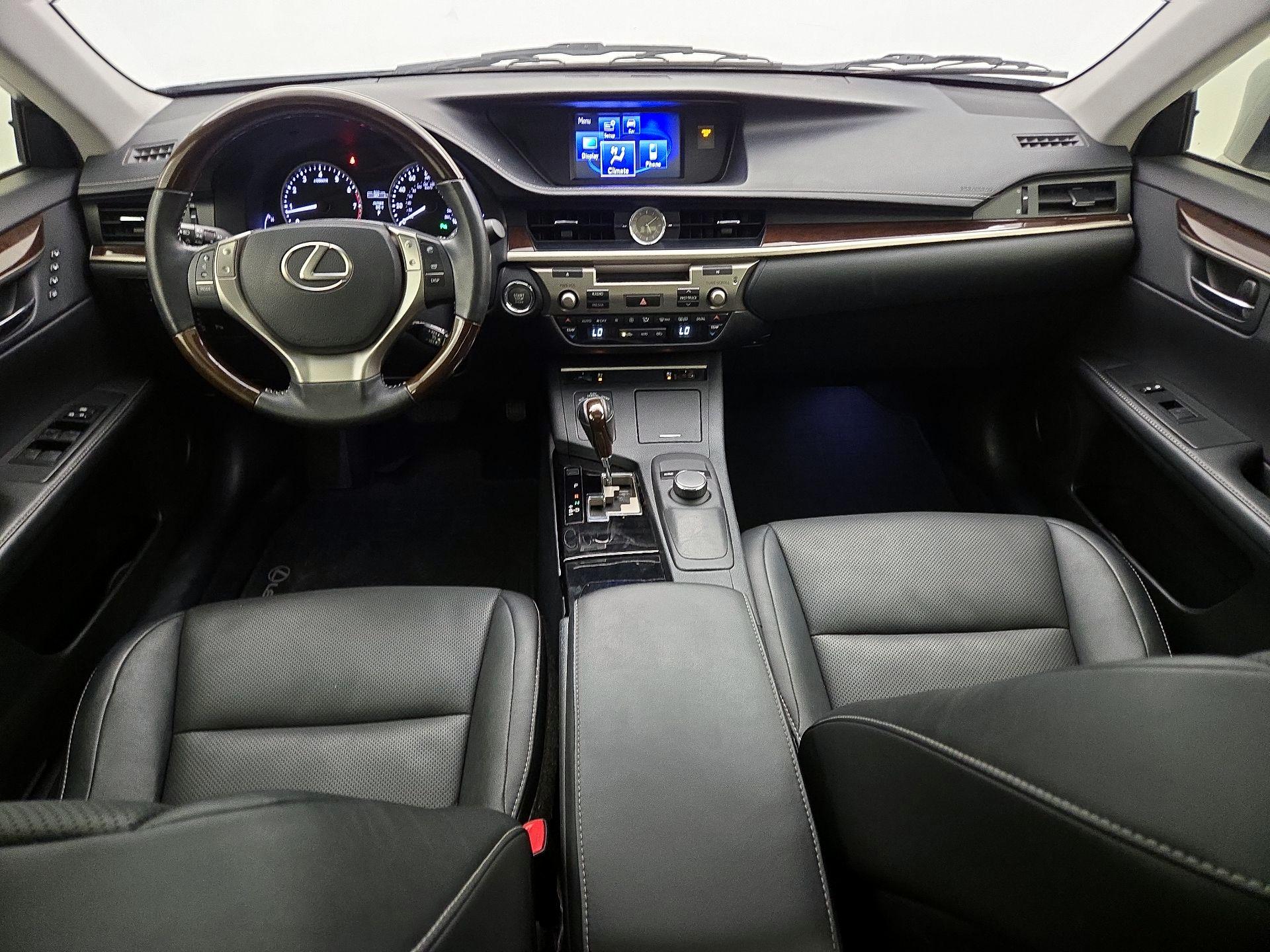 Thumbnail: 2014 Lexus ES - 9