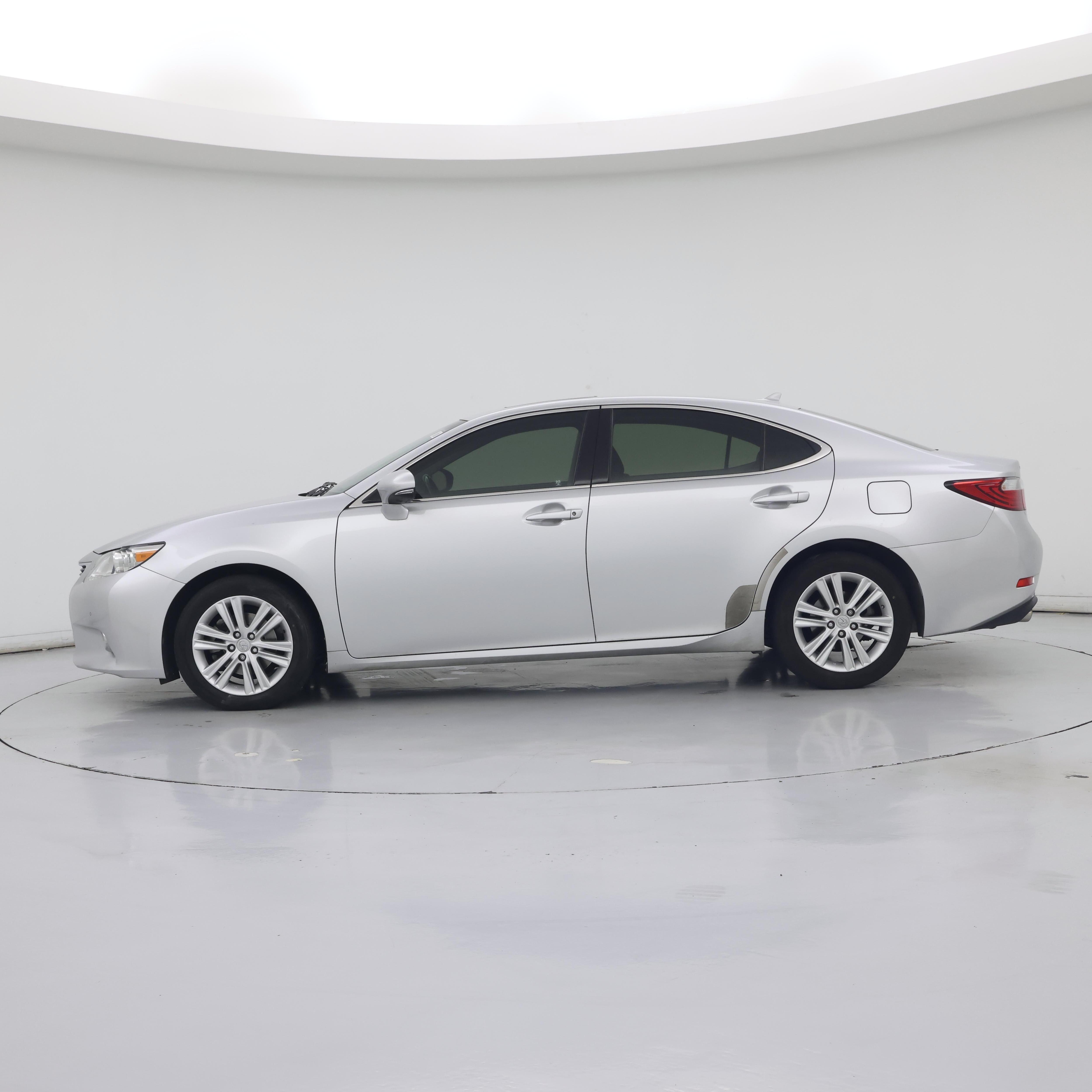 Thumbnail: 2014 Lexus ES - 3