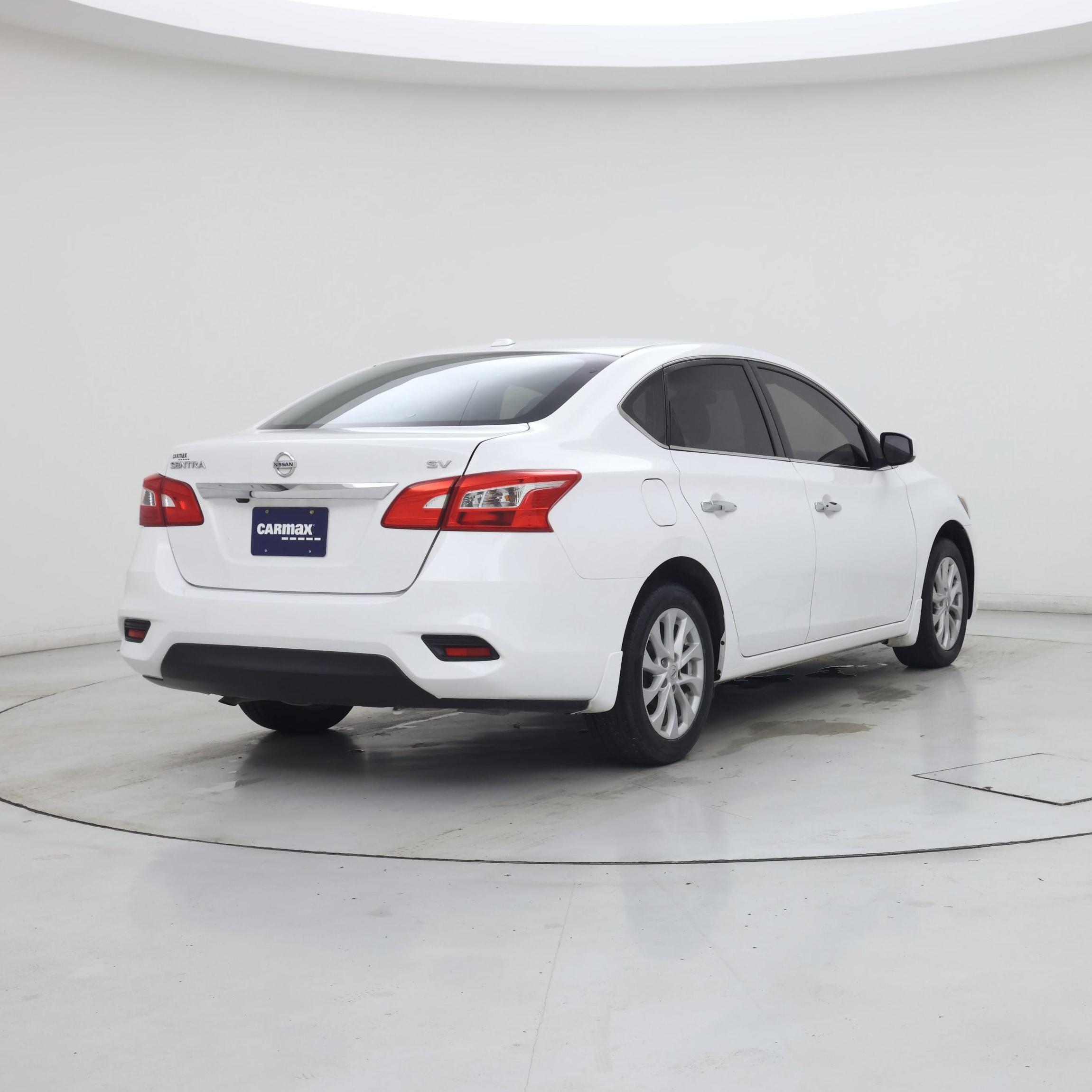 Thumbnail: 2019 Nissan Sentra - 8