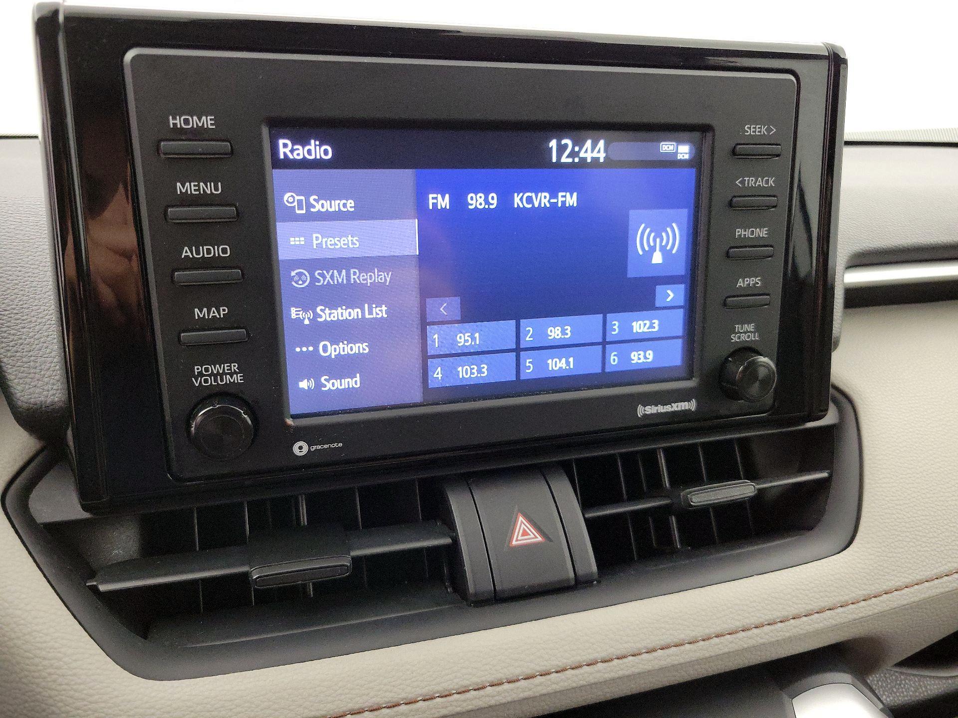 Thumbnail: 2021 Toyota RAV4 - 15