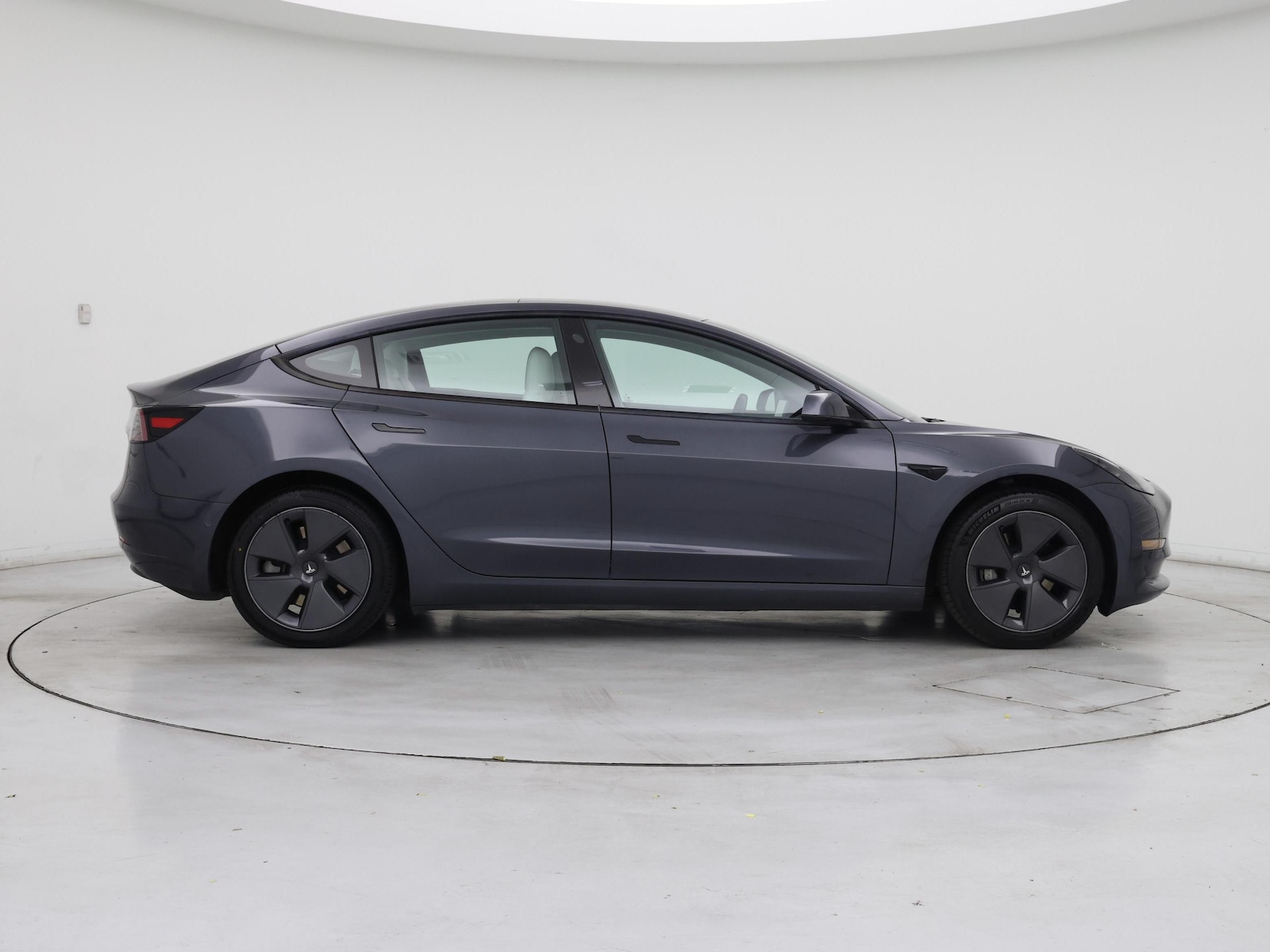 2022 Tesla Model 3 Long Range - Photo 8