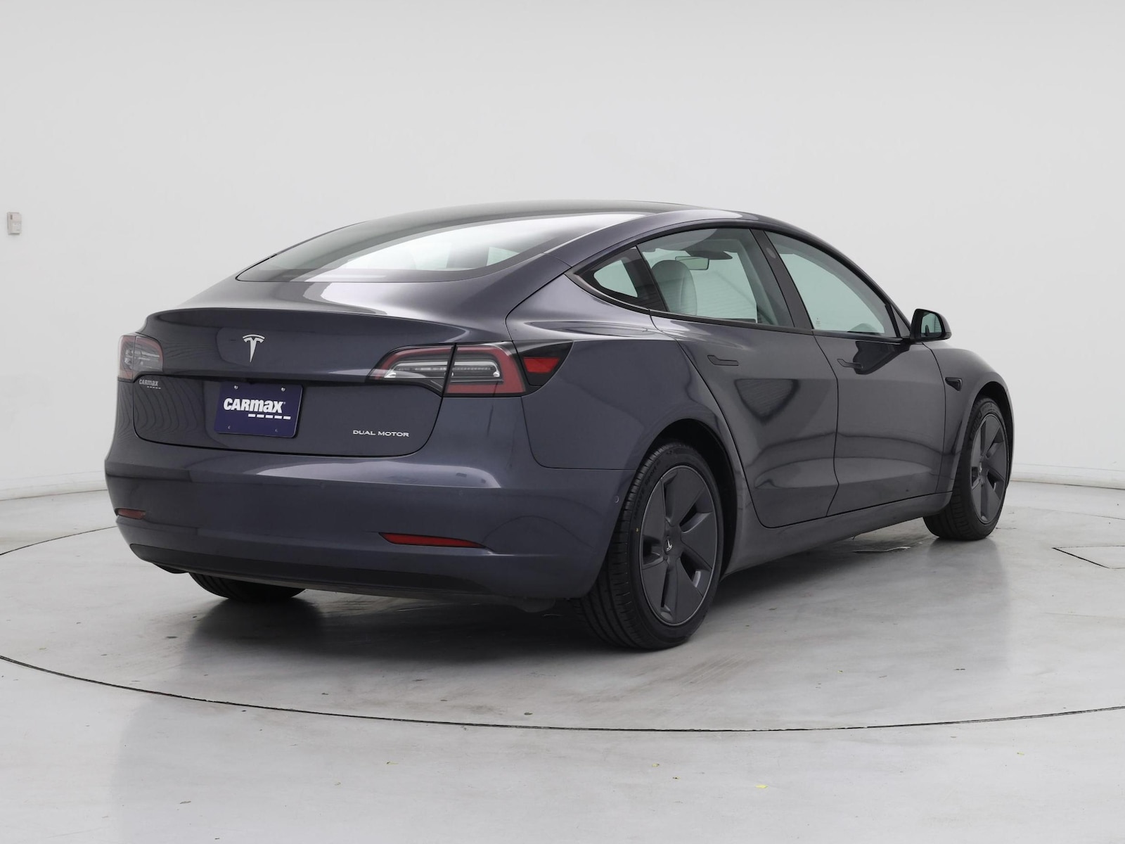 2022 Tesla Model 3 Long Range - Photo 9