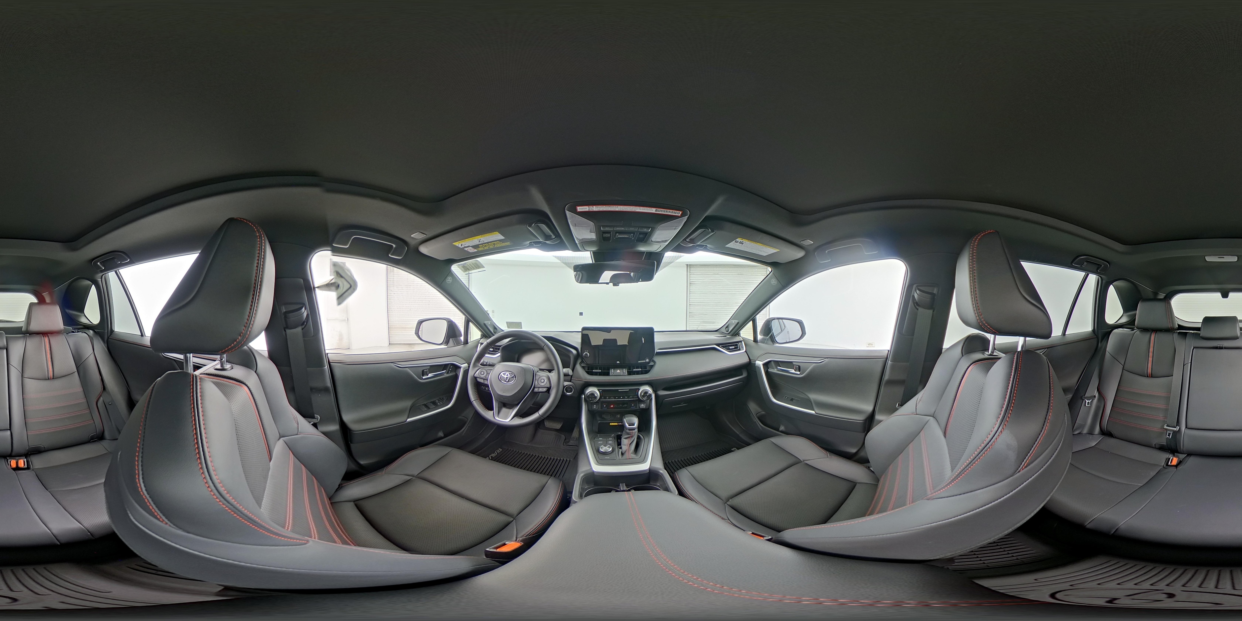 2025 Toyota RAV4 XSE - Photo 24