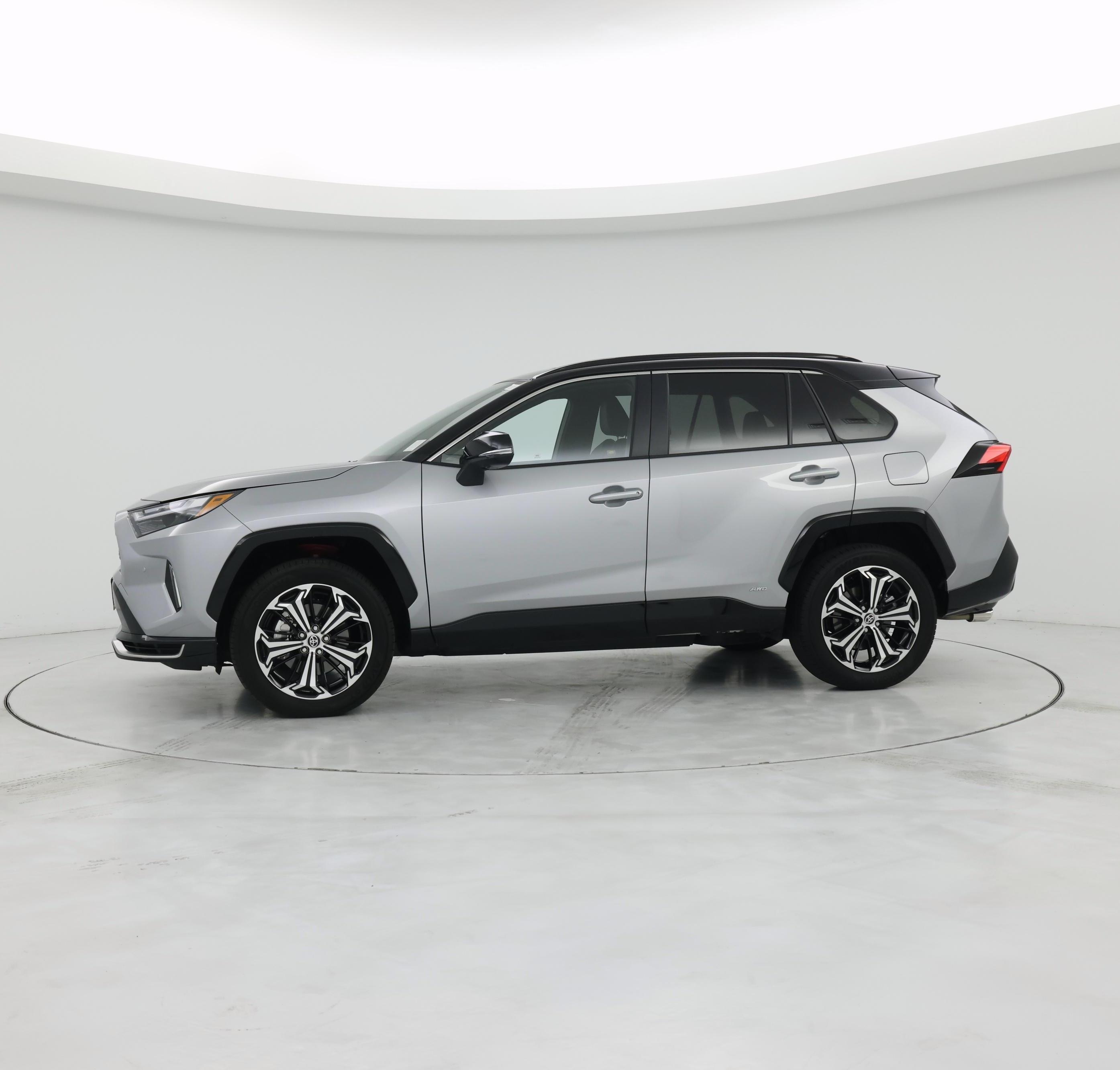Thumbnail: 2025 Toyota RAV4 - 3