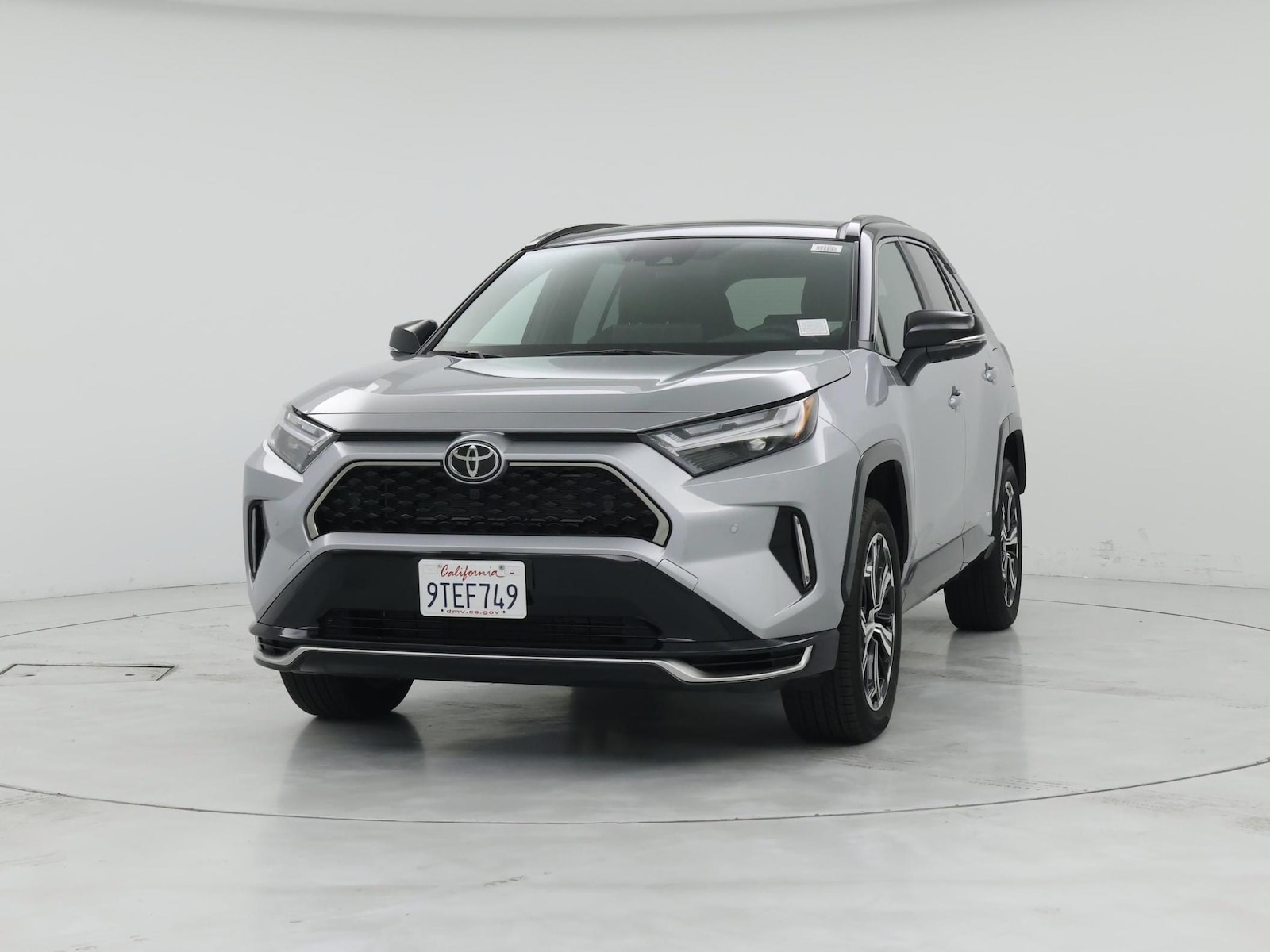 2025 Toyota RAV4 XSE - Photo 5