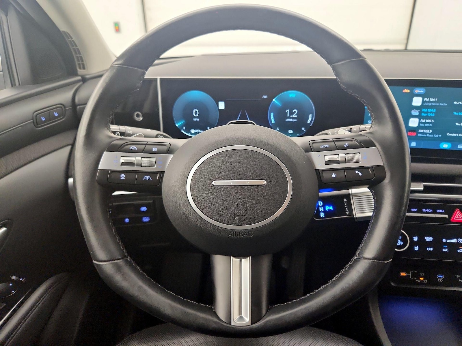 2025 Hyundai Tucson Limited - Photo 11