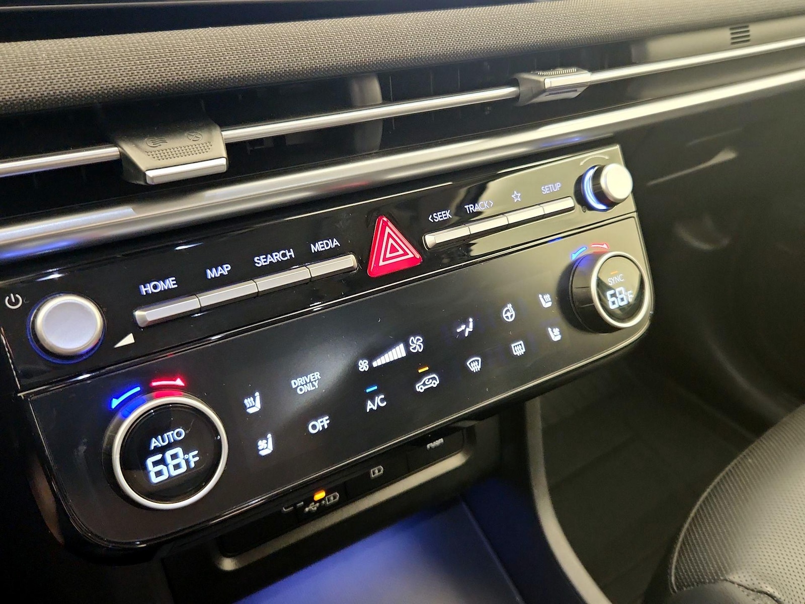 2025 Hyundai Tucson Limited - Photo 18