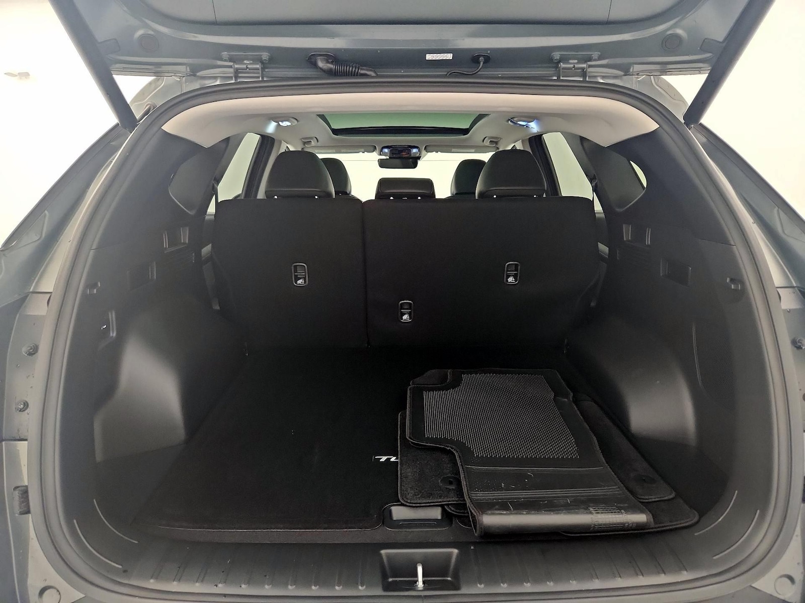 2025 Hyundai Tucson Limited - Photo 23