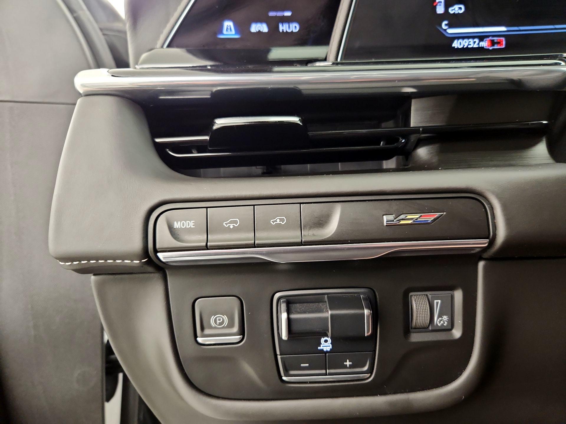 Thumbnail: 2023 Cadillac Escalade - 13