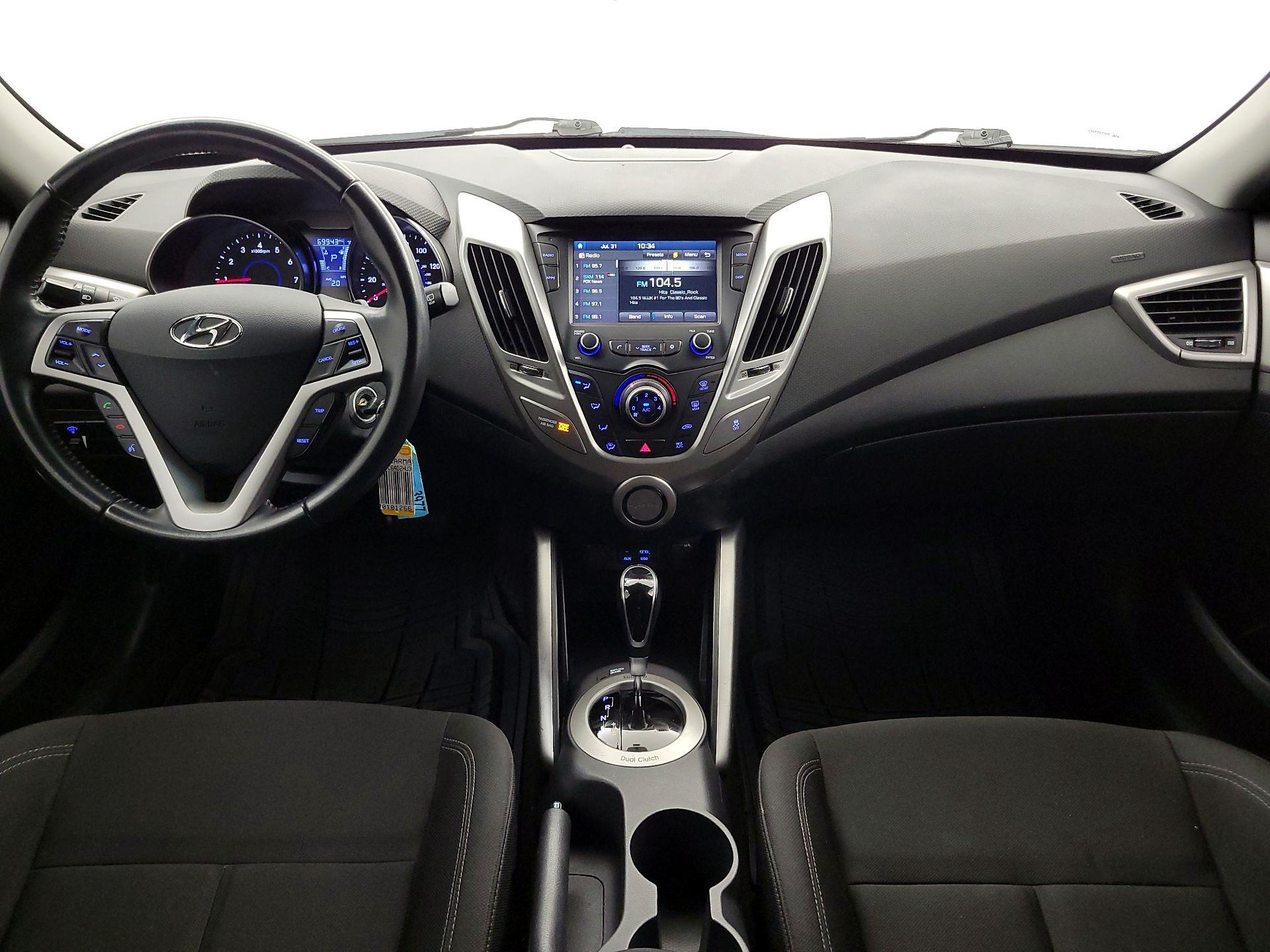 Thumbnail: 2017 Hyundai Veloster - 9