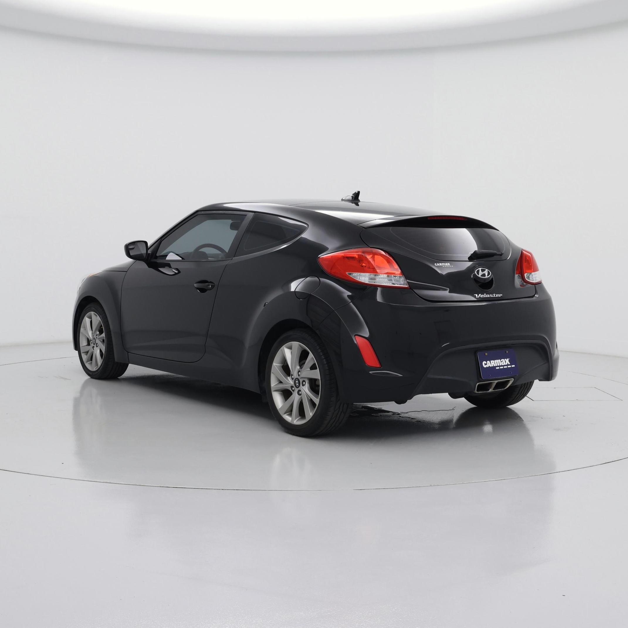 Thumbnail: 2017 Hyundai Veloster - 2
