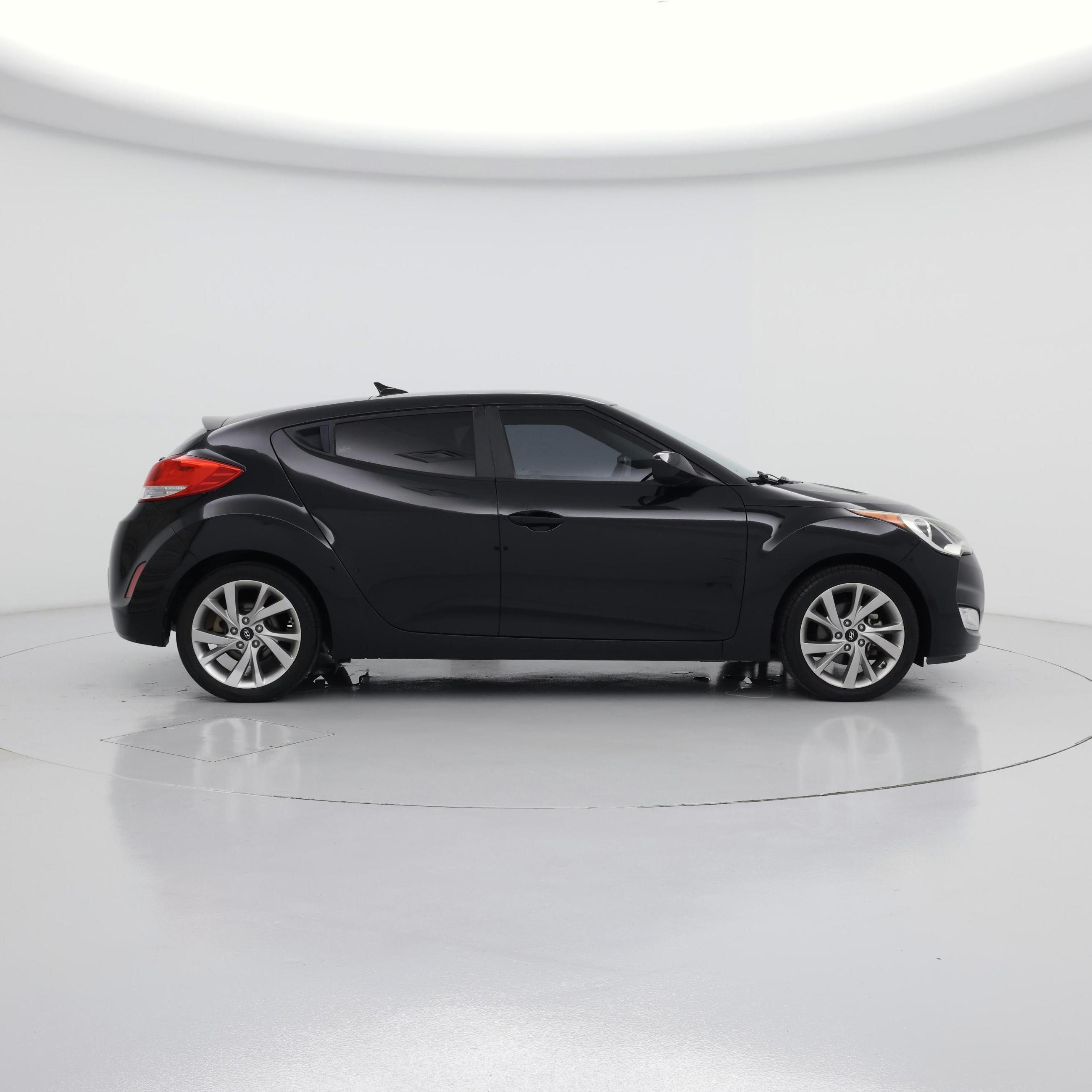 Thumbnail: 2017 Hyundai Veloster - 7