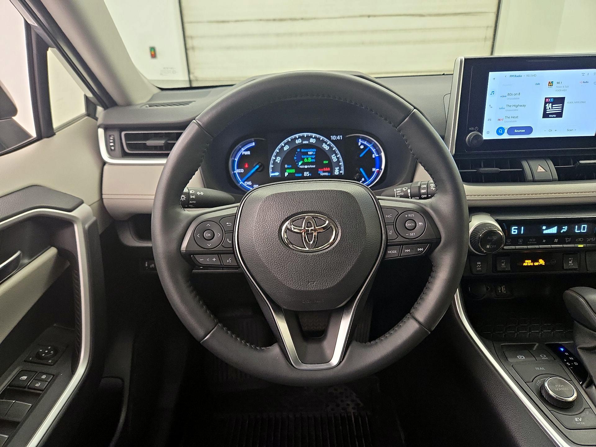 Thumbnail: 2024 Toyota RAV4 - 10